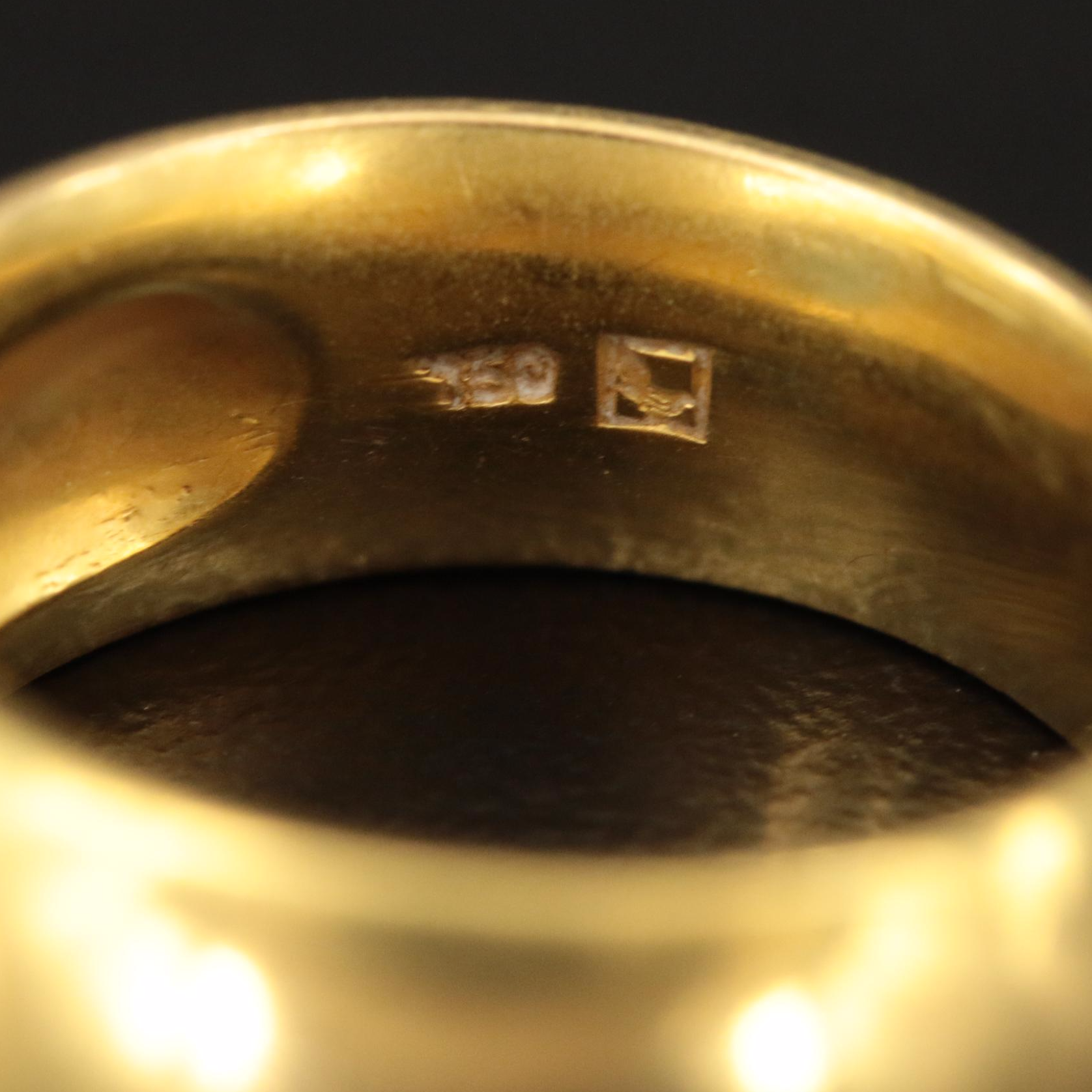 18K 4.09 CT Sapphire Ring