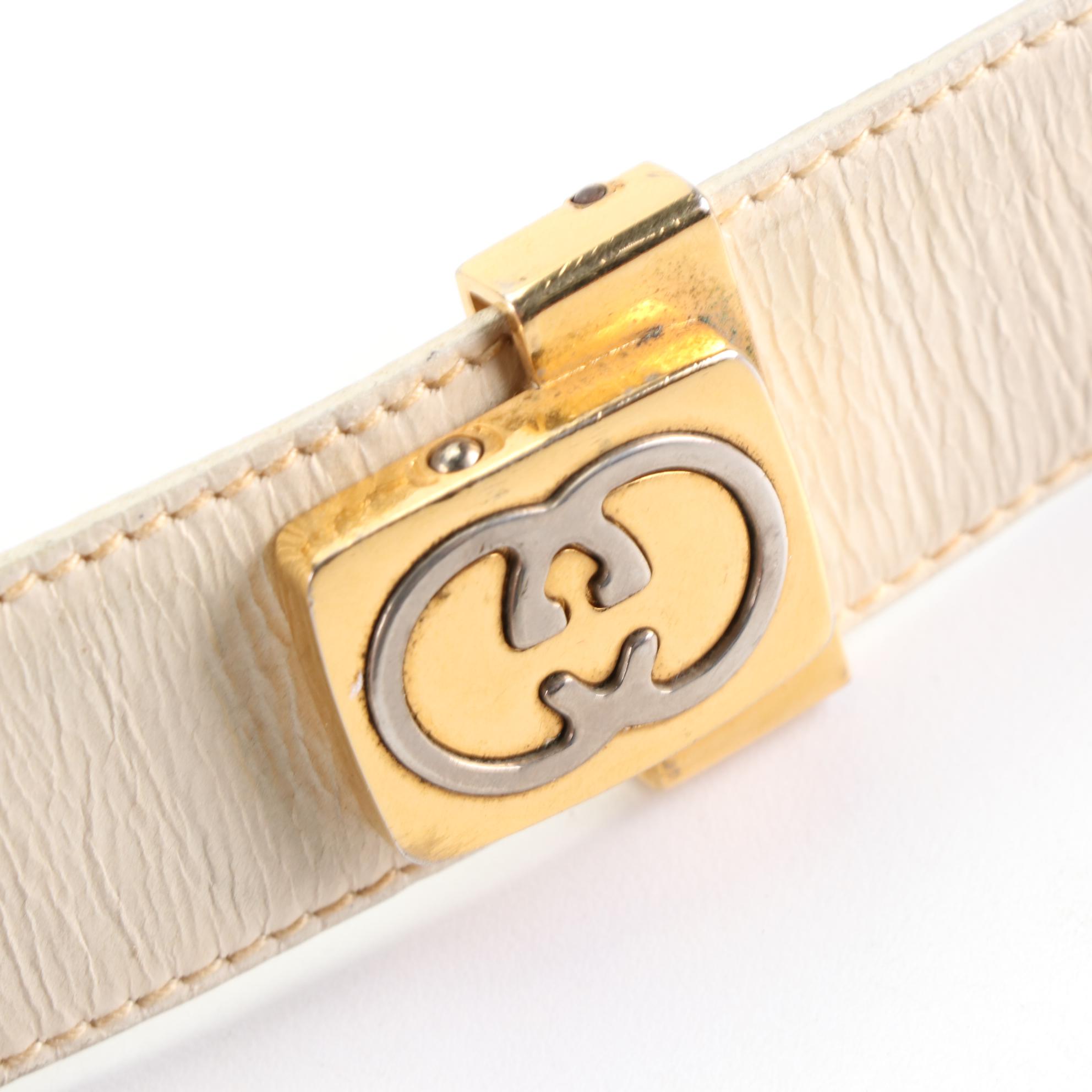 Gucci Gold Buckle Belt in Grained Leather