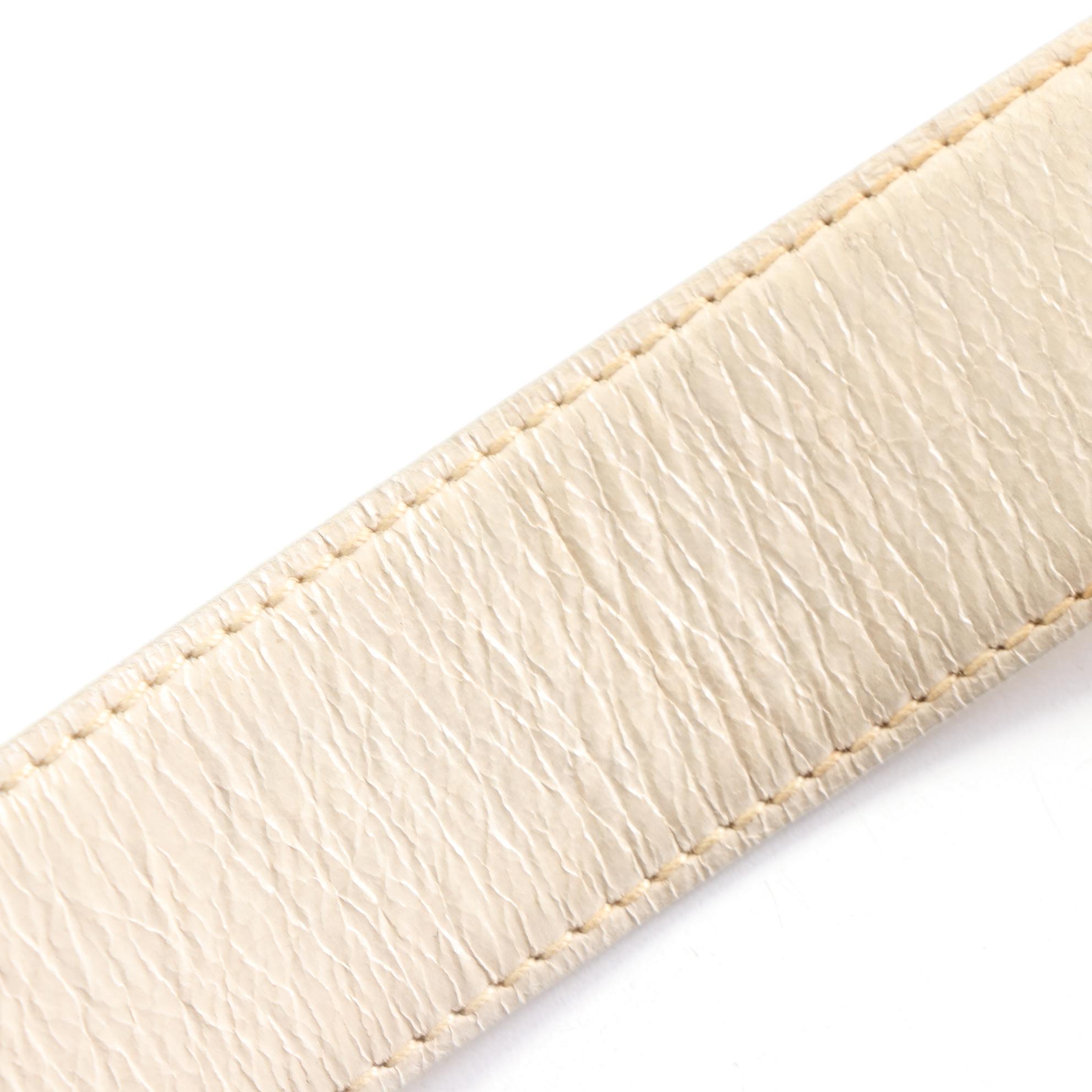 Gucci Gold Buckle Belt in Grained Leather