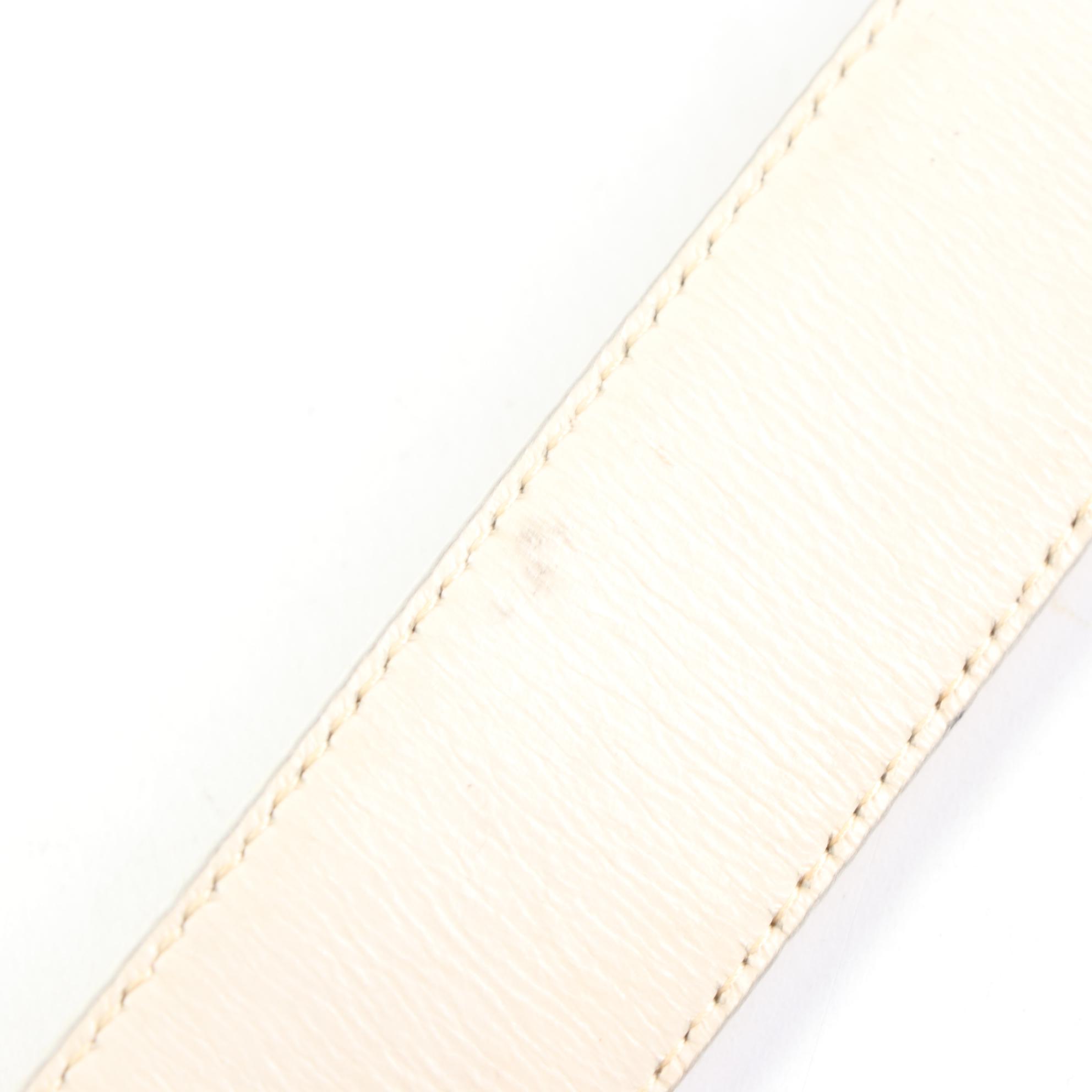 Gucci Gold Buckle Belt in Grained Leather