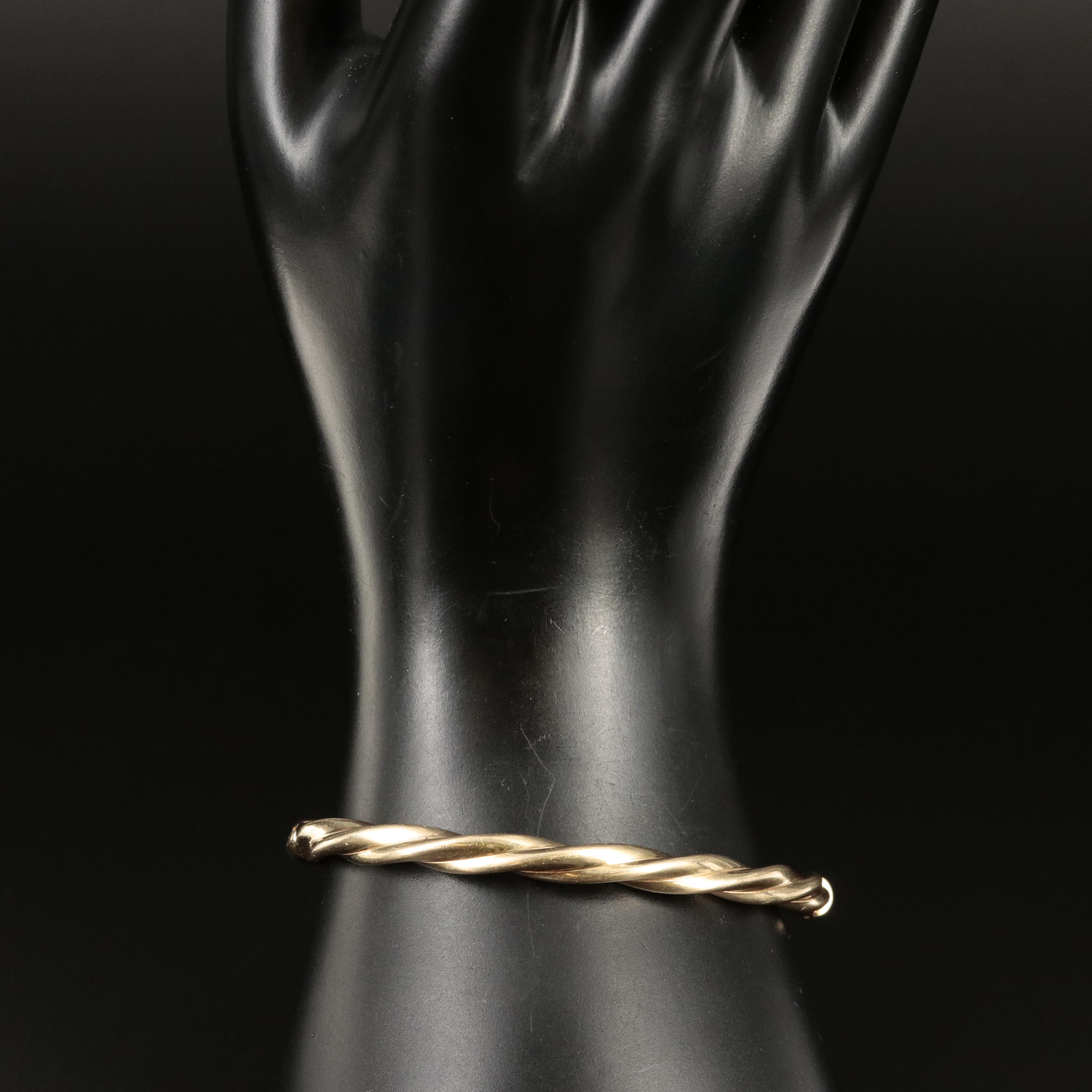 Italian 14K Hinged Fluted Bangle