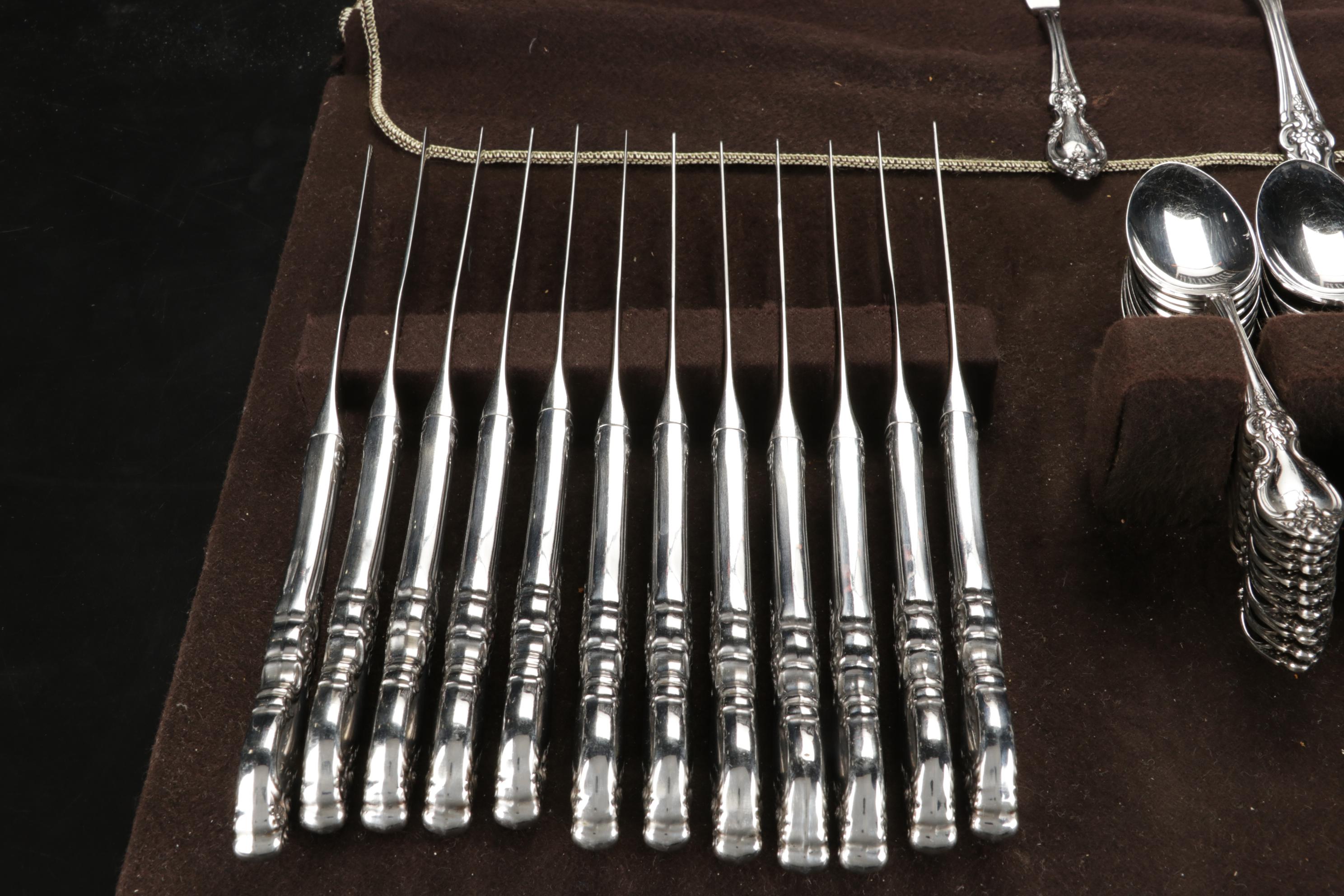 Oneida "Louisiana" Silver Plate Flatware in Storage Chest