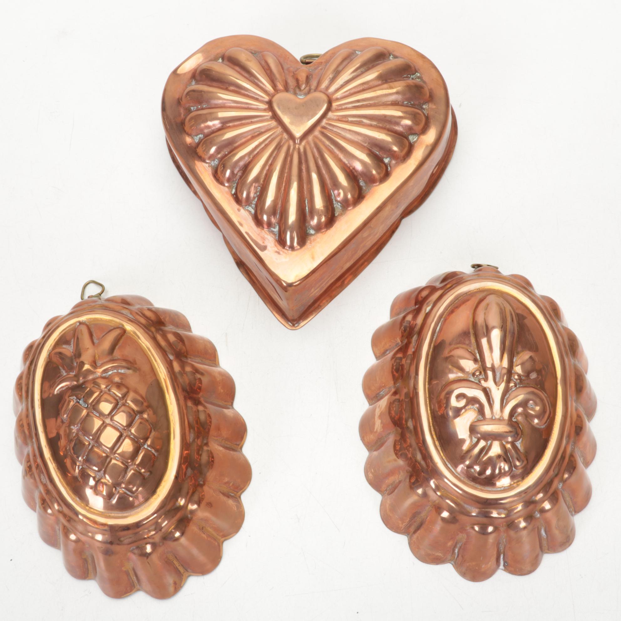 Stoneware Crocks and Jug with Copper Molds, 20th Century