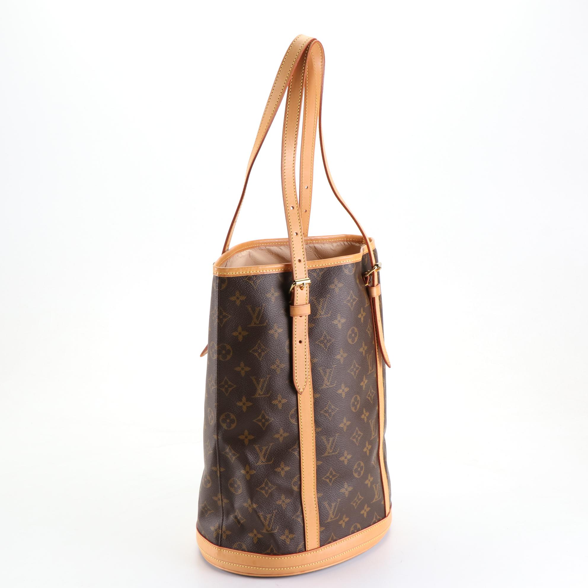 Louis Vuitton Bucket Bag GM in Monogram Canvas and Vachetta Leather with Pouch