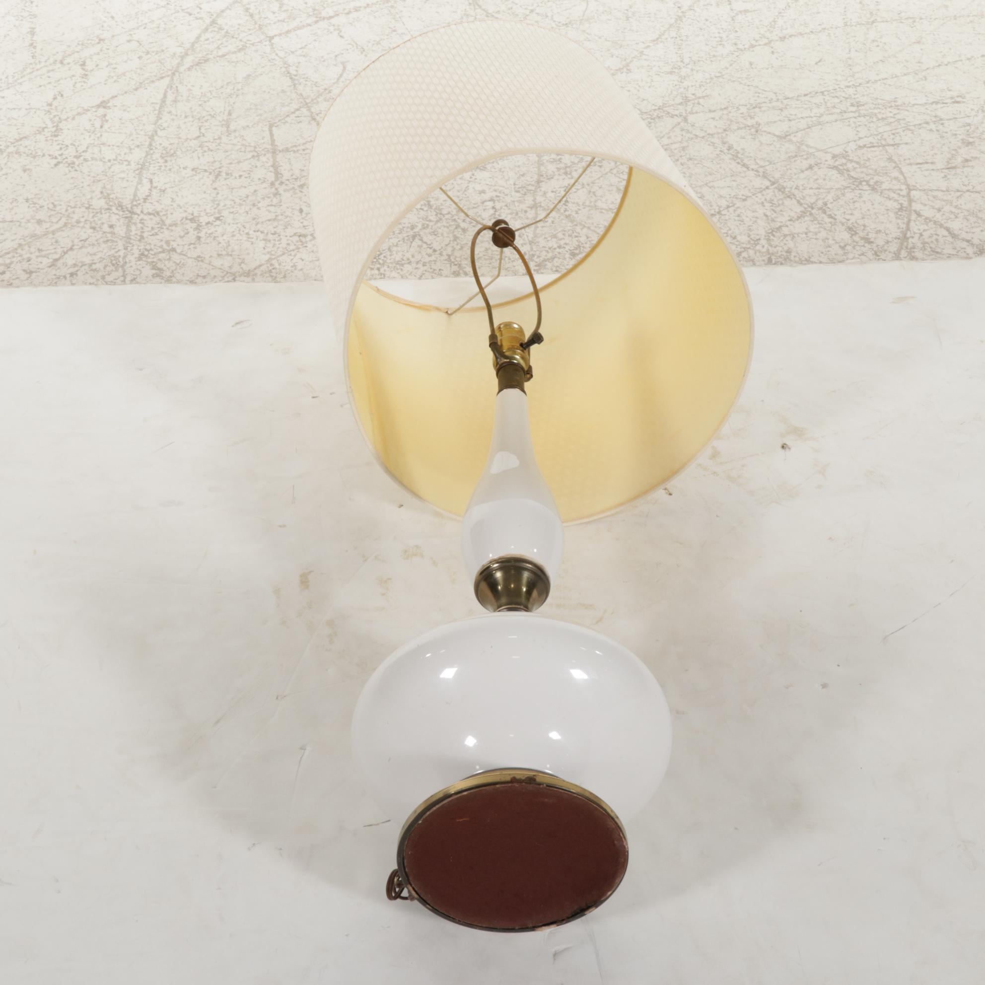 Hollywood Regency Style White Glazed Ceramic and Brass Table Lamp, Mid-20th C.