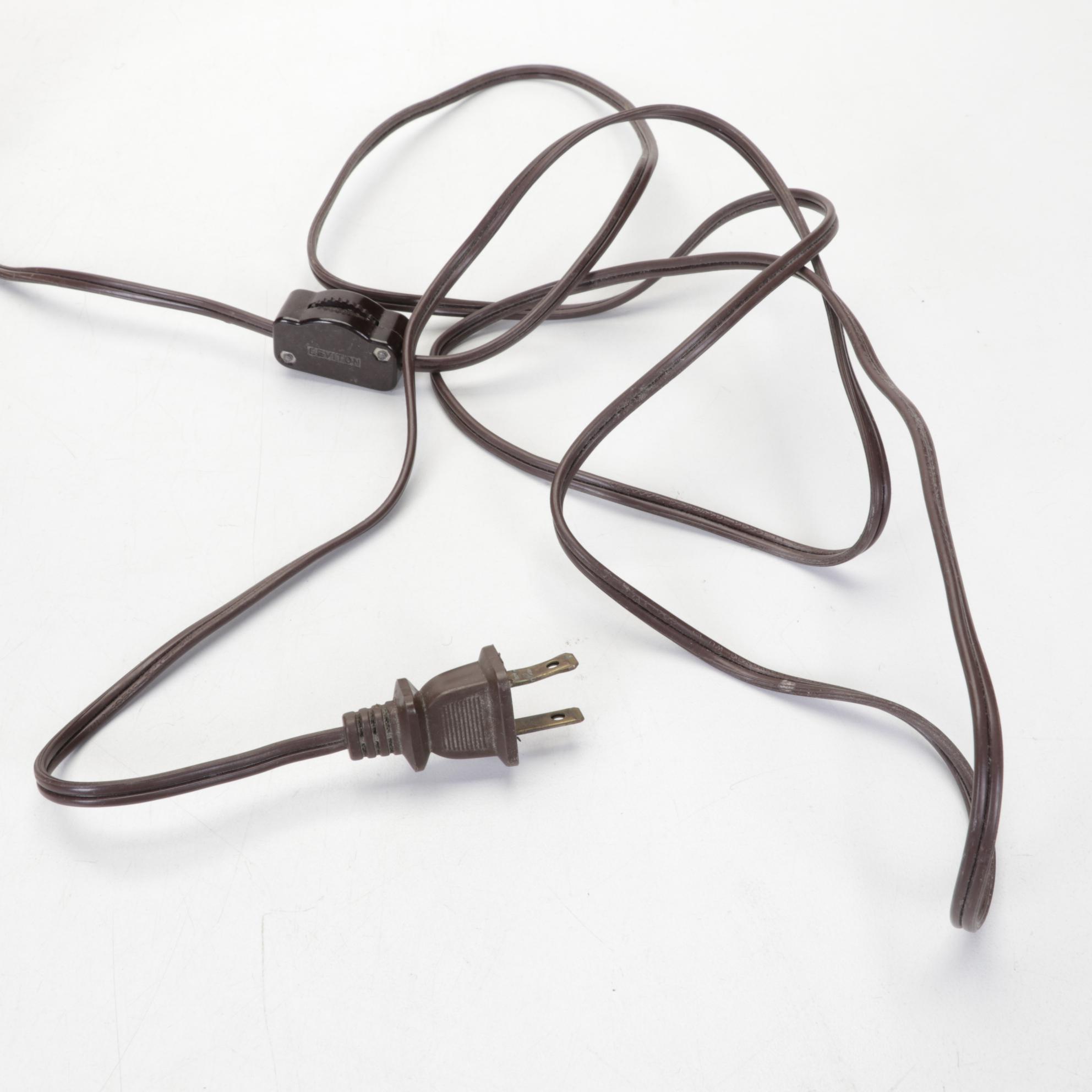 Spaniel Dog Bookend Table Lamp With Slag Glass Shade