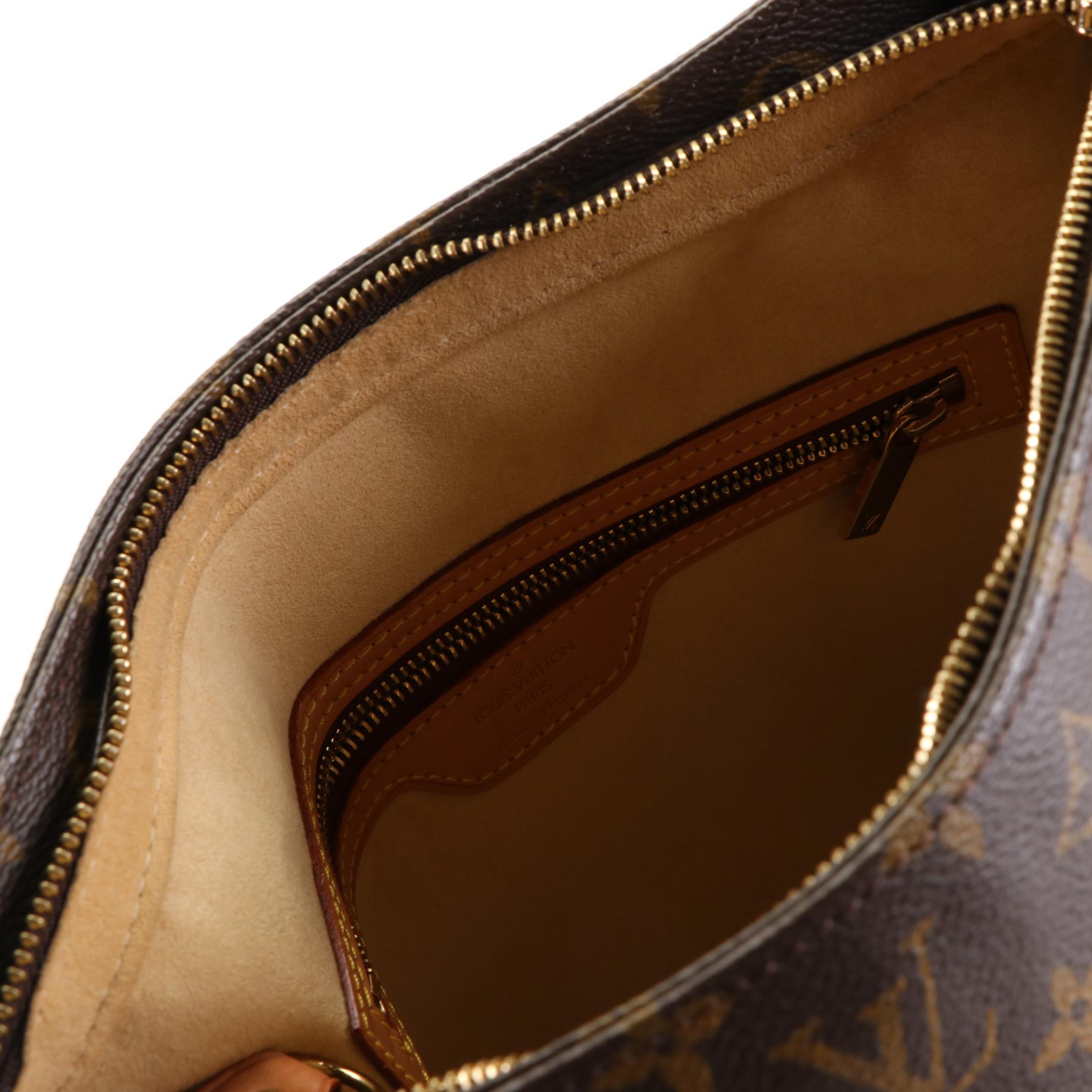 Louis Vuitton Looping GM Bag in Monogram Canvas and Vachetta Leather