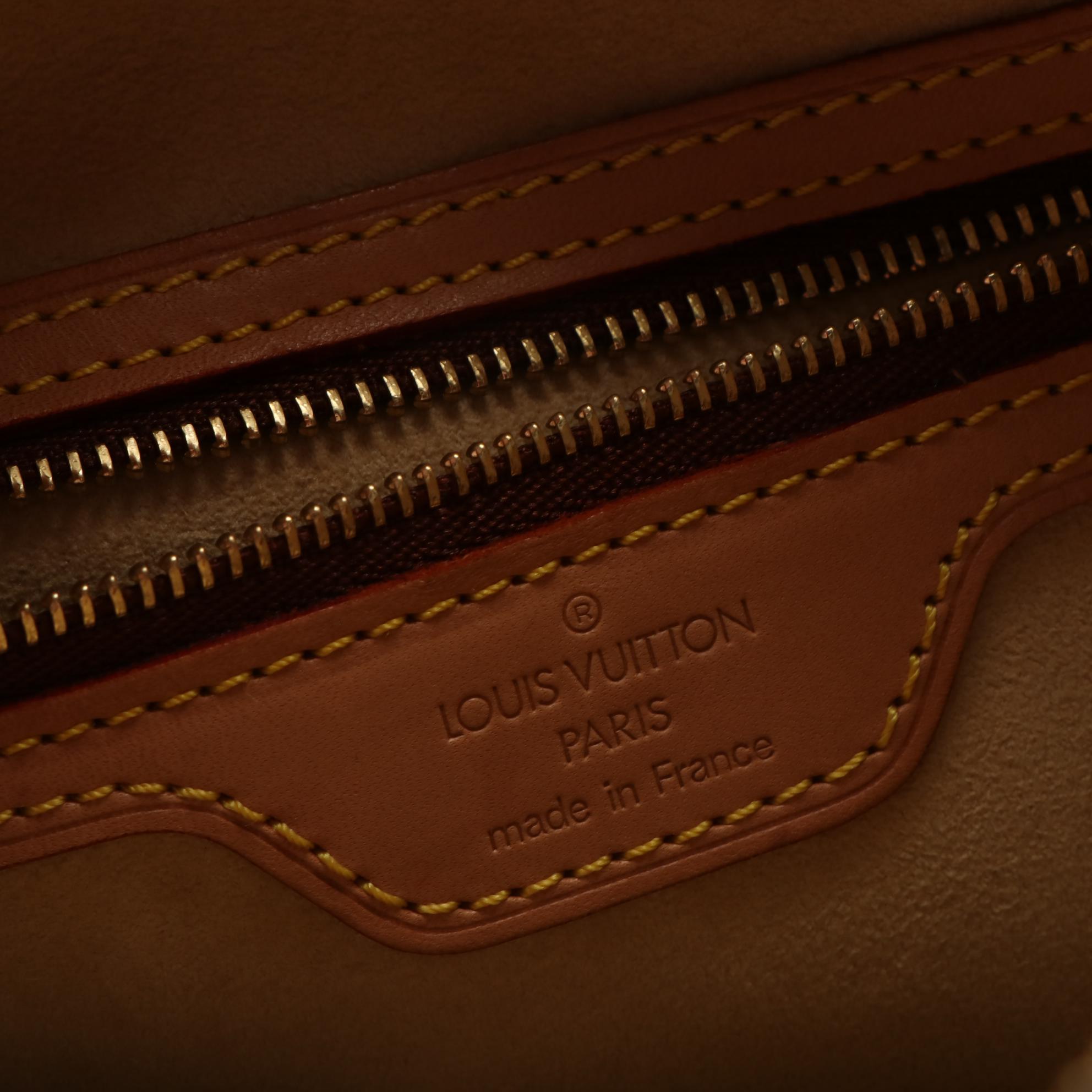 Louis Vuitton Looping GM Bag in Monogram Canvas and Vachetta Leather