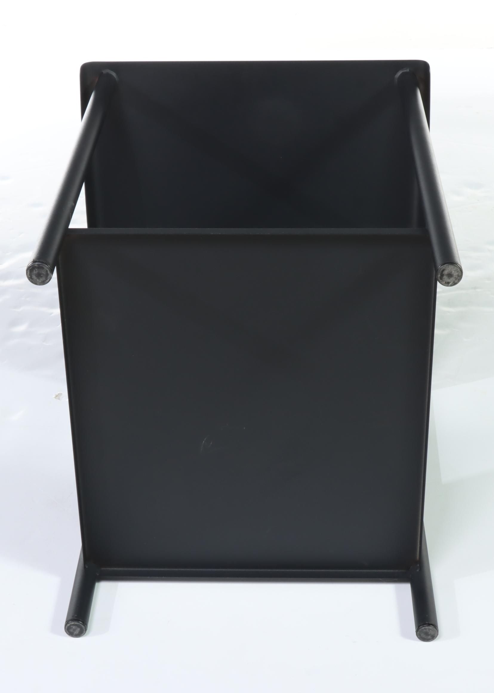 Modern Style Black Metal End Table