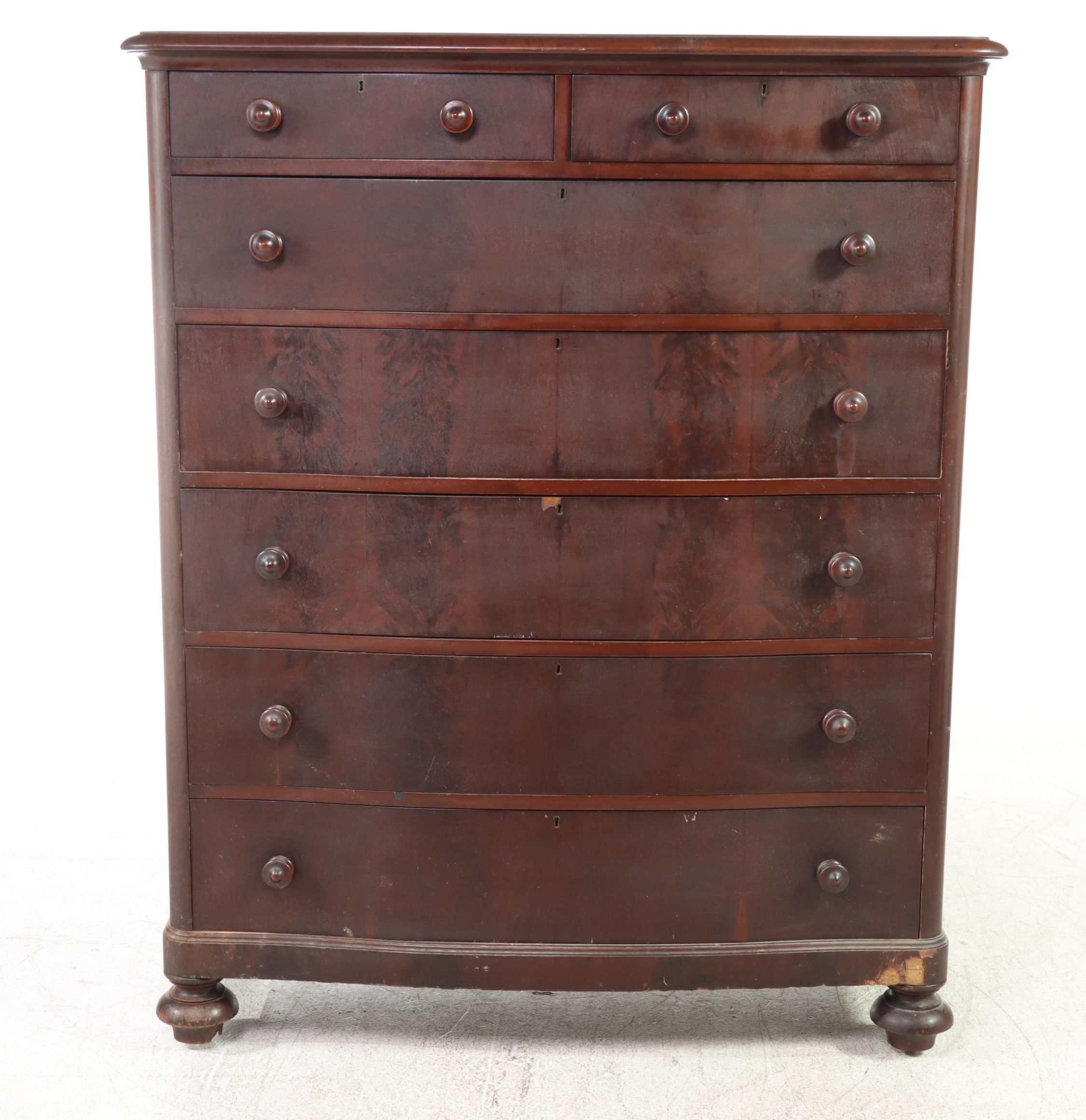 Victorian Mahogany-Veneered Bowfront Chest of Drawers, 19th Century