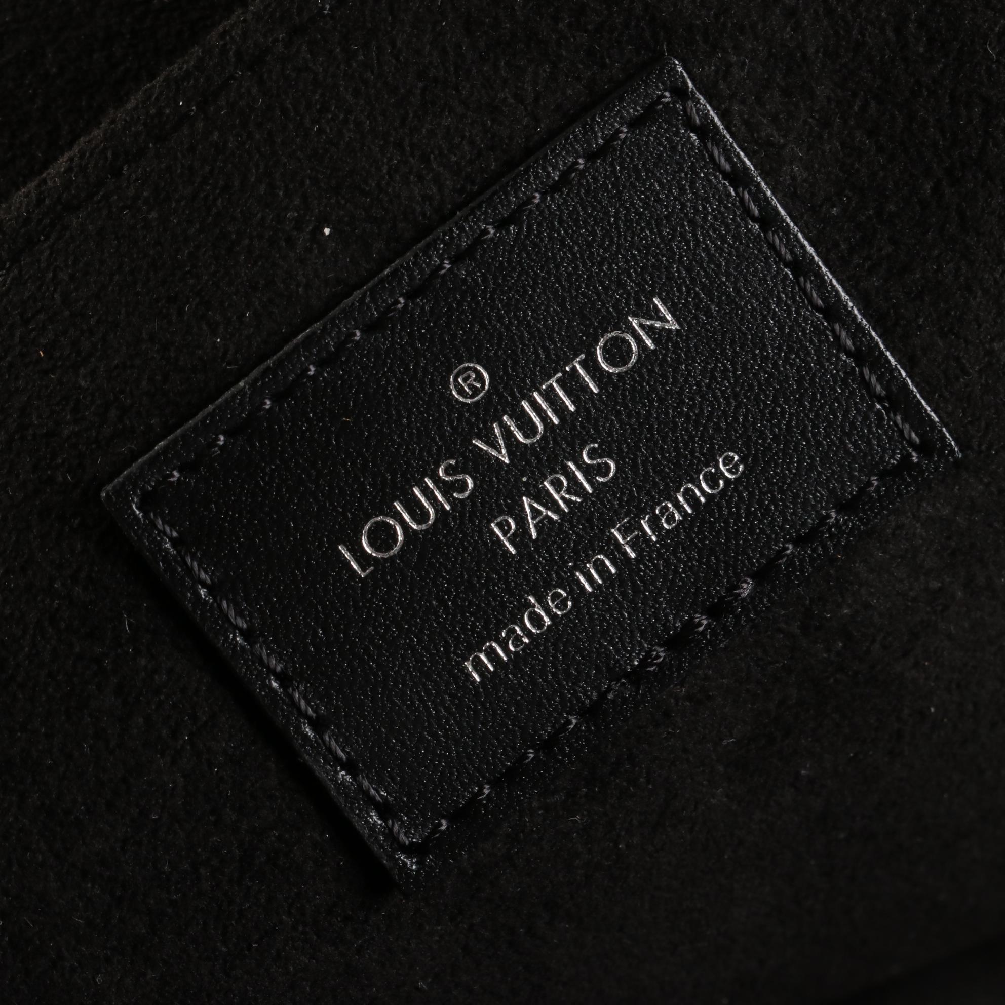 Louis Vuitton Poche Documents Portfolio Zip Case