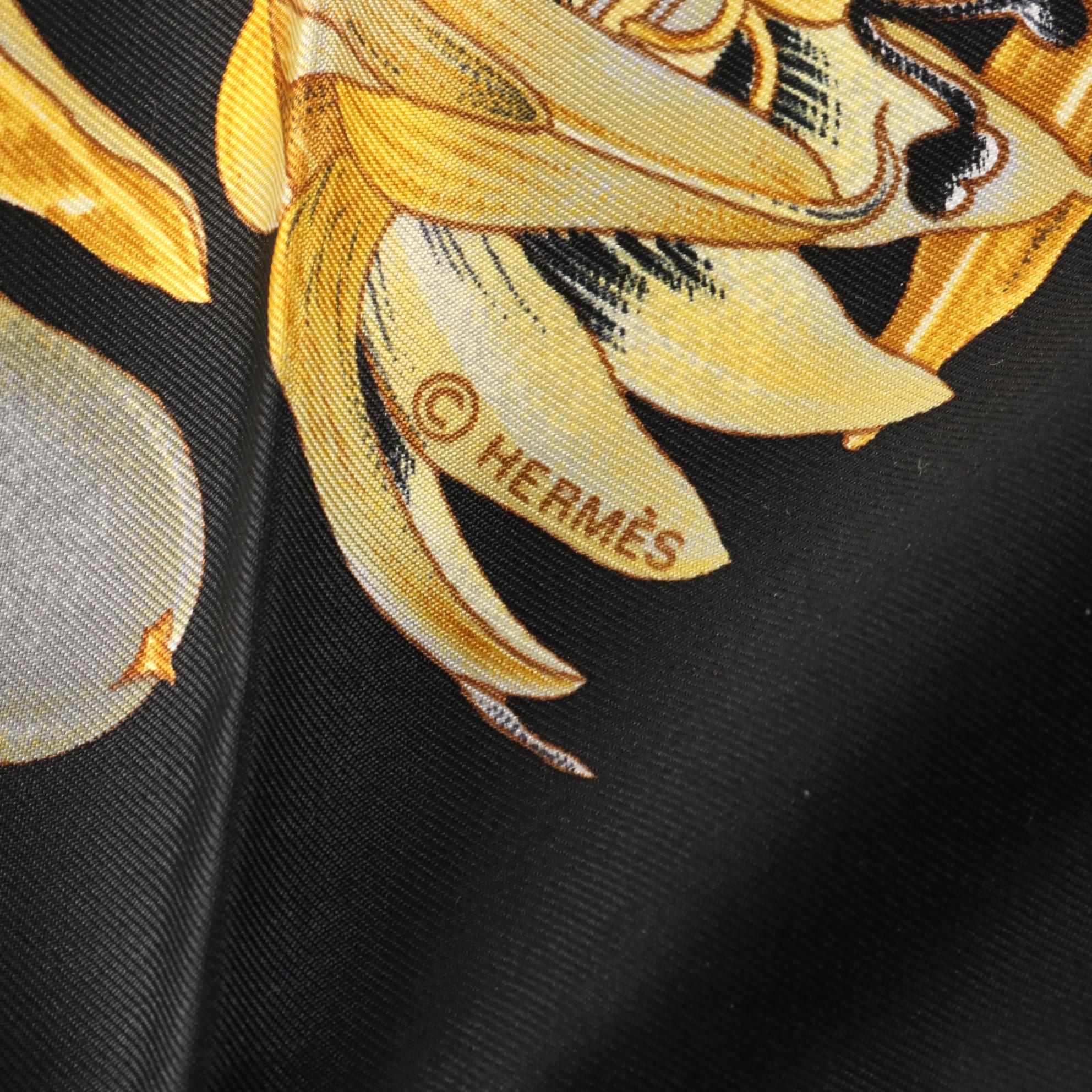 Hermès "Passiflores" Scarf 90 in Silk Twill