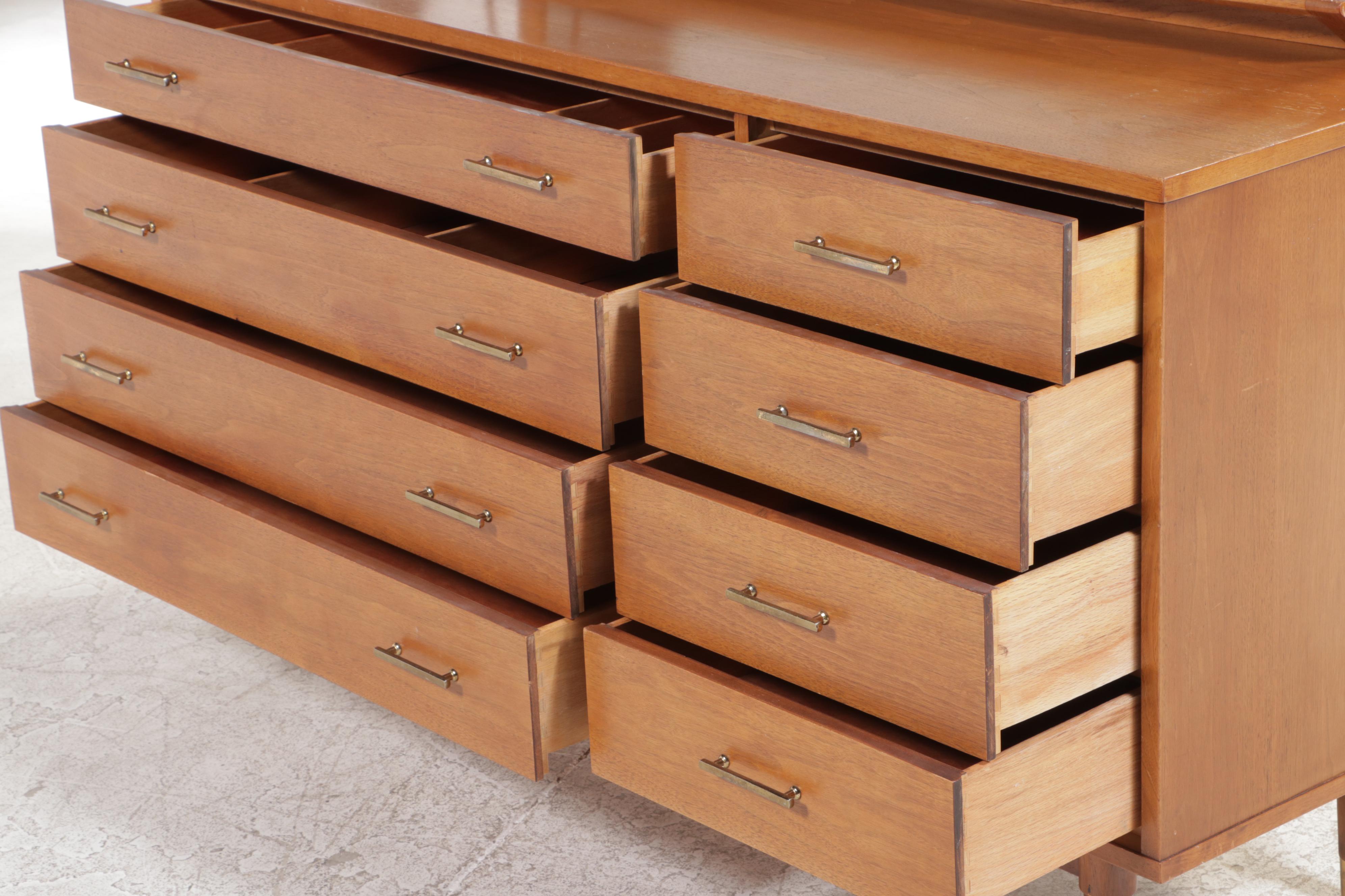 Drexel Mid Century Modern Hardwood Eight-Drawer Dresser