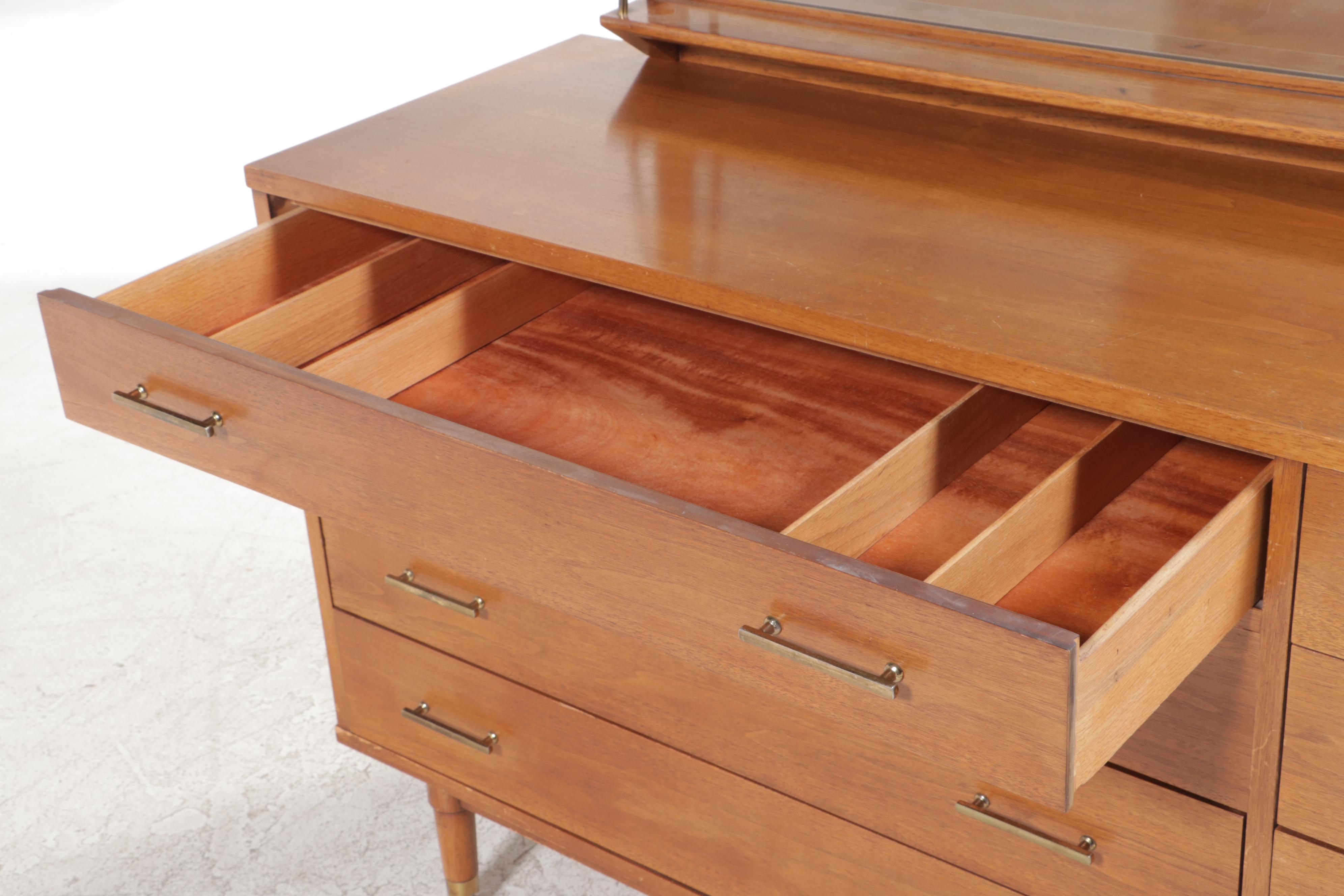 Drexel Mid Century Modern Hardwood Eight-Drawer Dresser