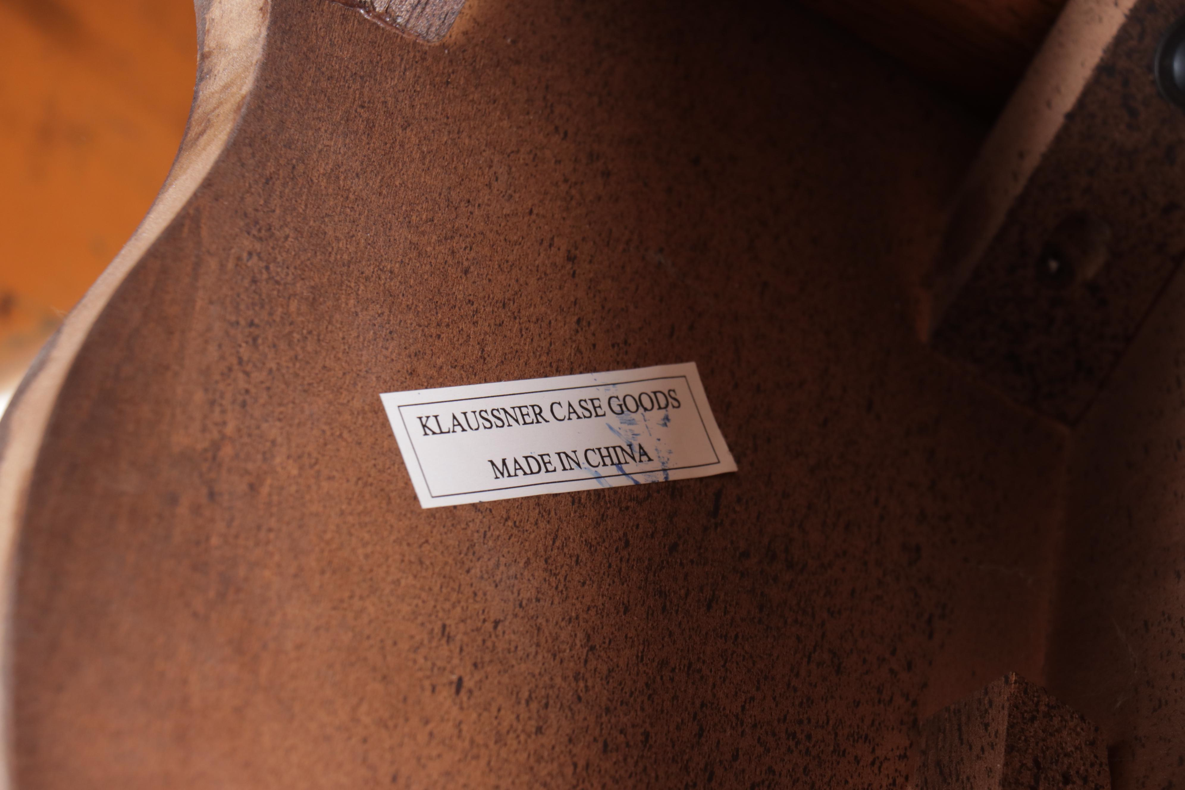 Klaussner Queen Anne Style Tray-Top Console Table with Inlaid Four-Point Star