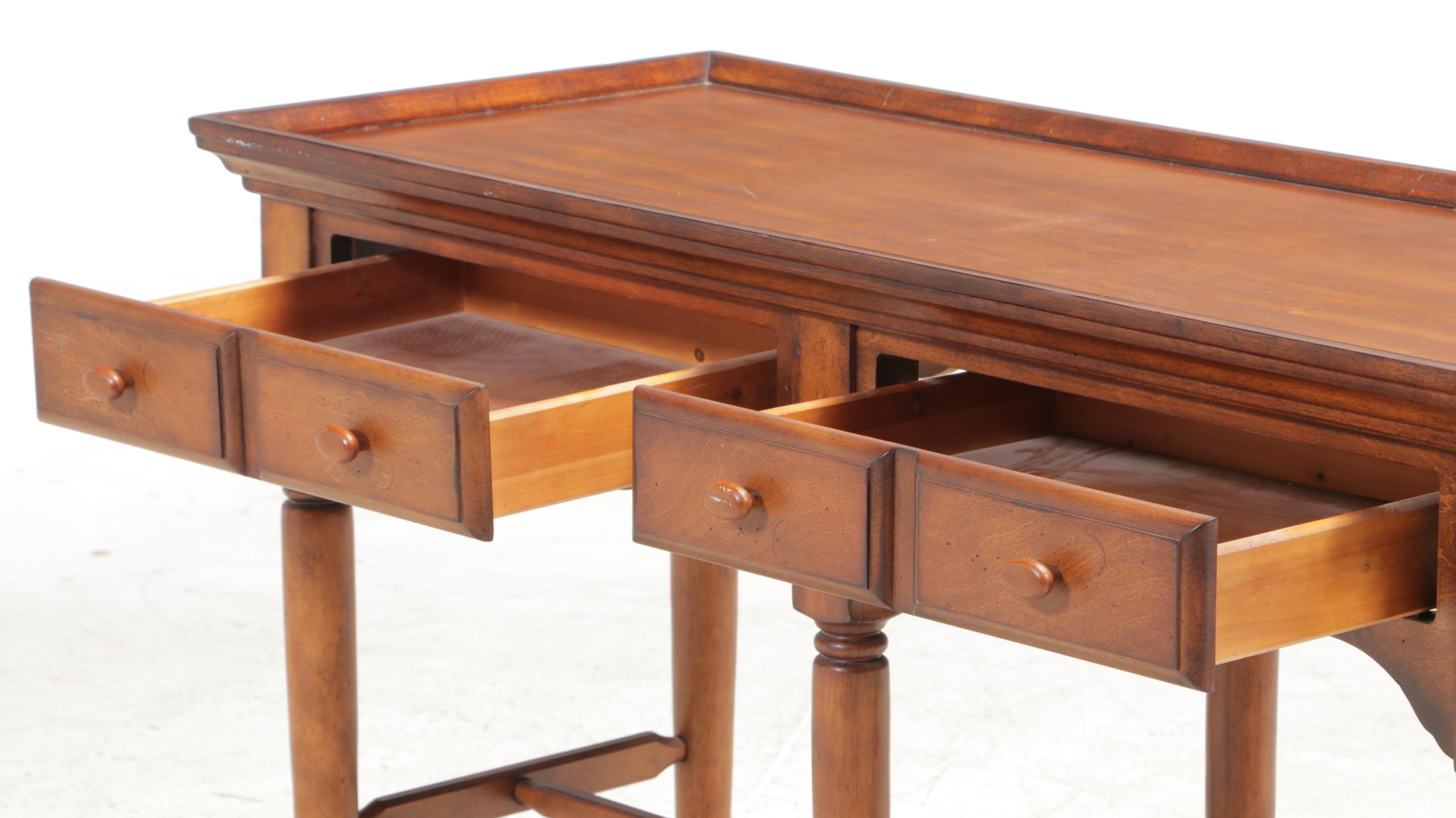 Klaussner Queen Anne Style Tray-Top Console Table with Inlaid Four-Point Star