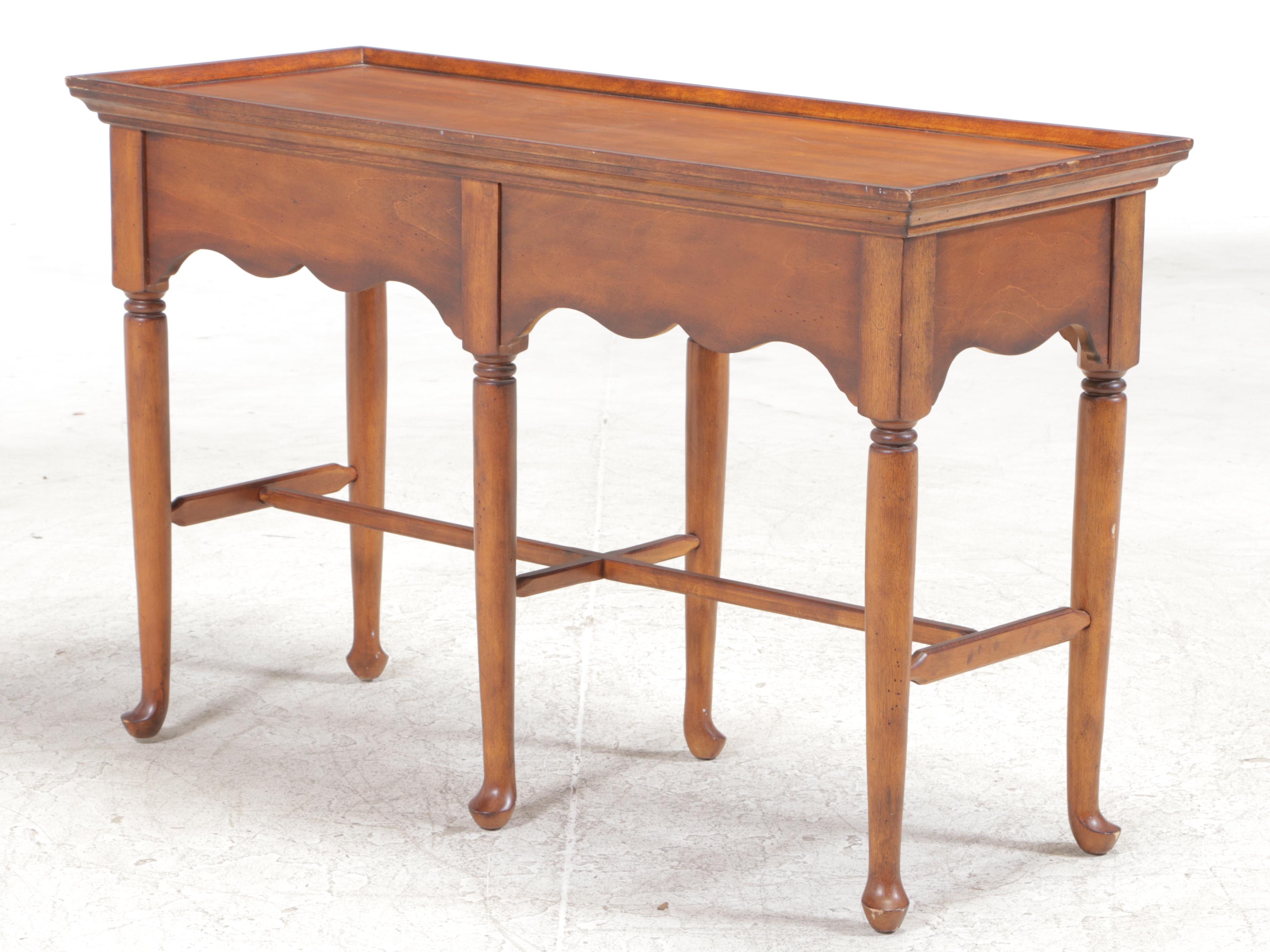 Klaussner Queen Anne Style Tray-Top Console Table with Inlaid Four-Point Star