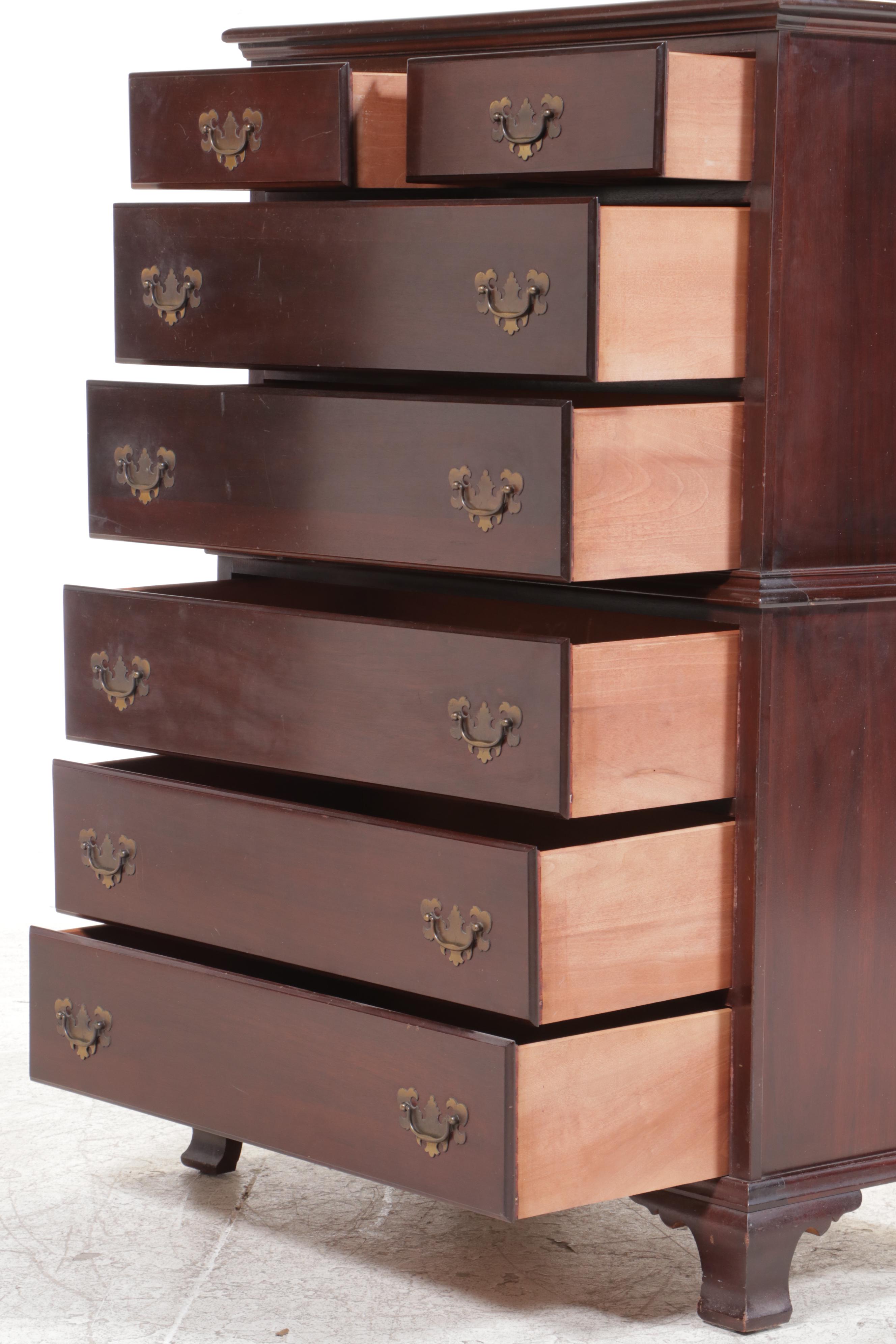 Hungerford of Memphis Colonial Style Mahogany Seven-Drawer Chest