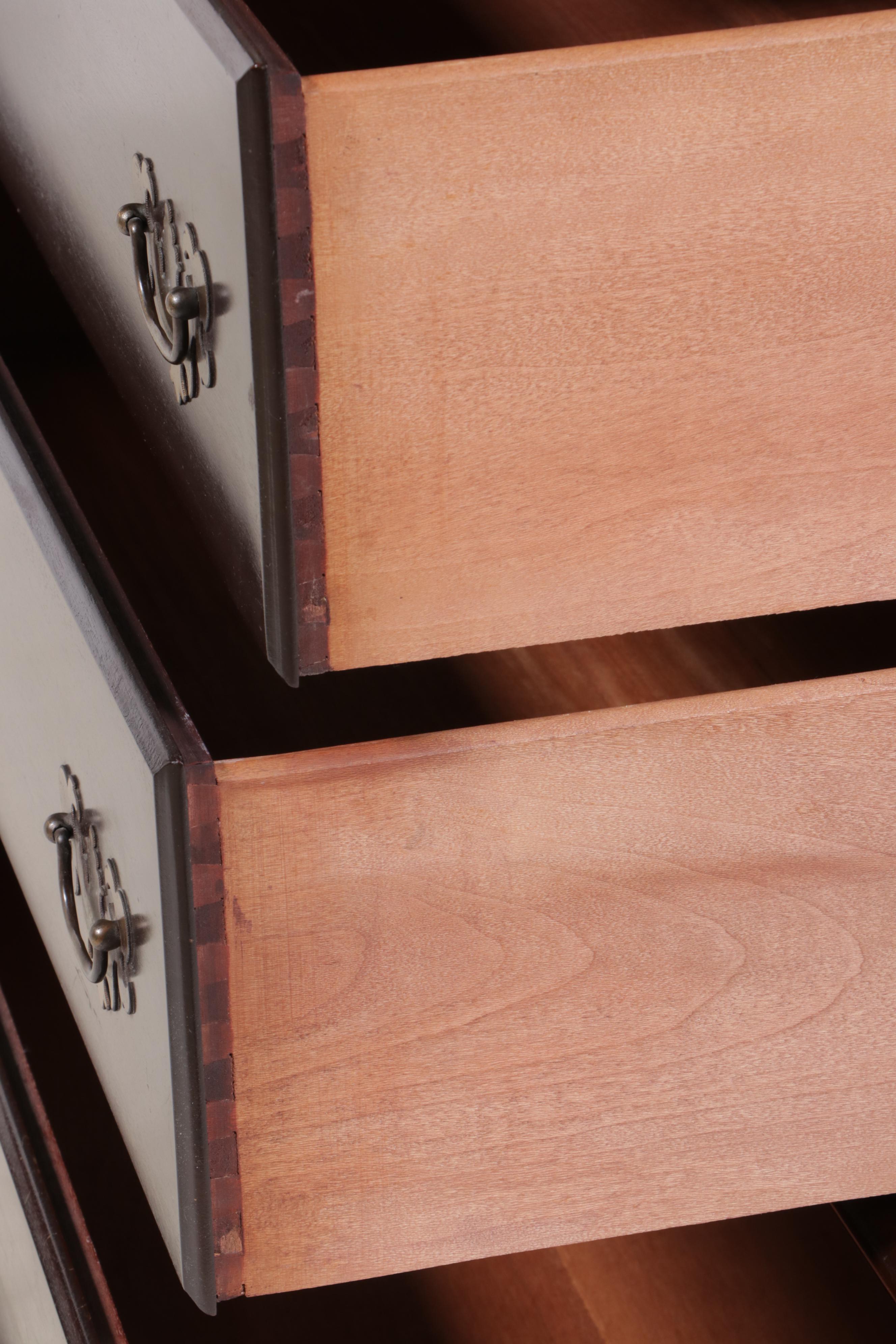 Hungerford of Memphis Colonial Style Mahogany Seven-Drawer Chest