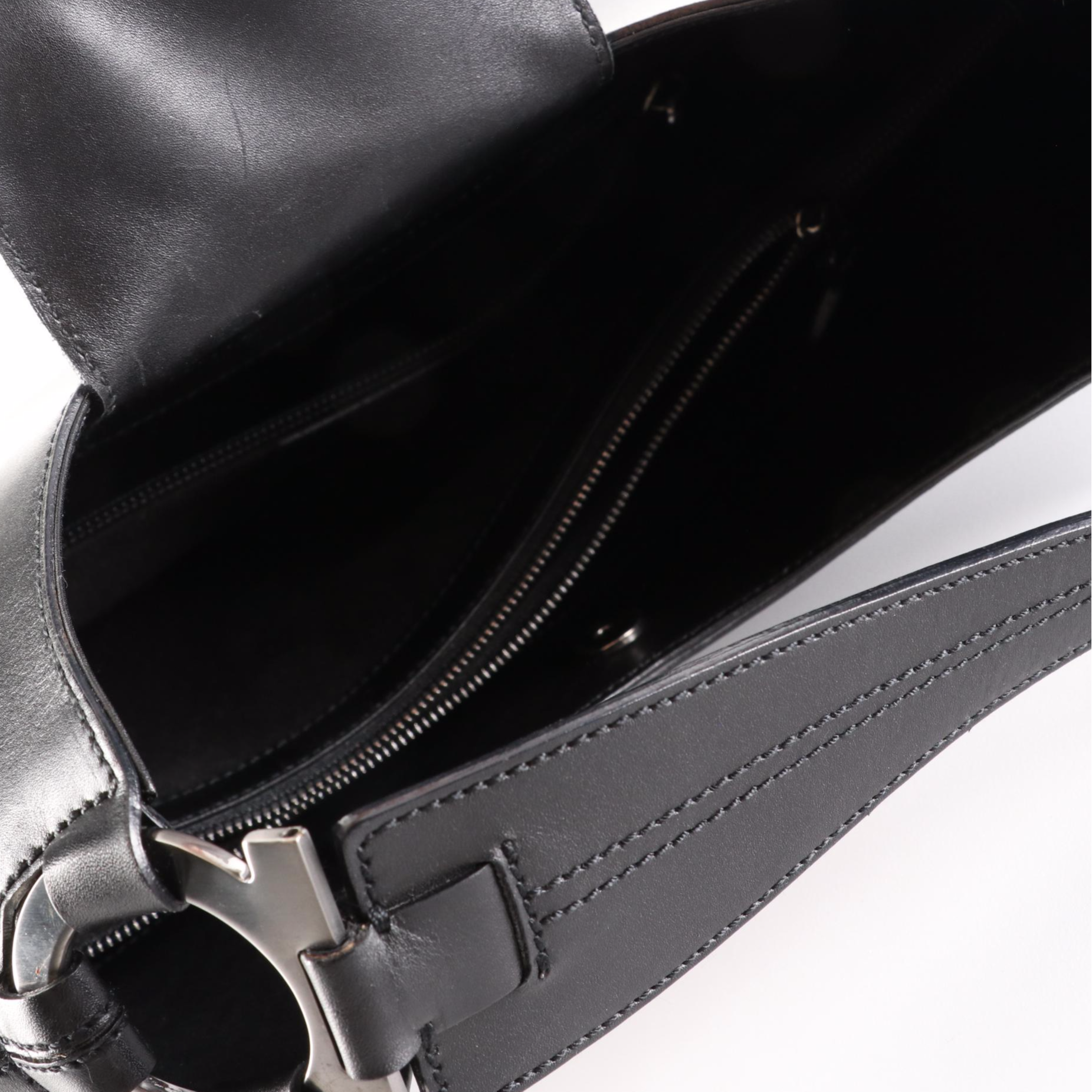 Salvatore Ferragamo Shoulder Bag in Black Leather