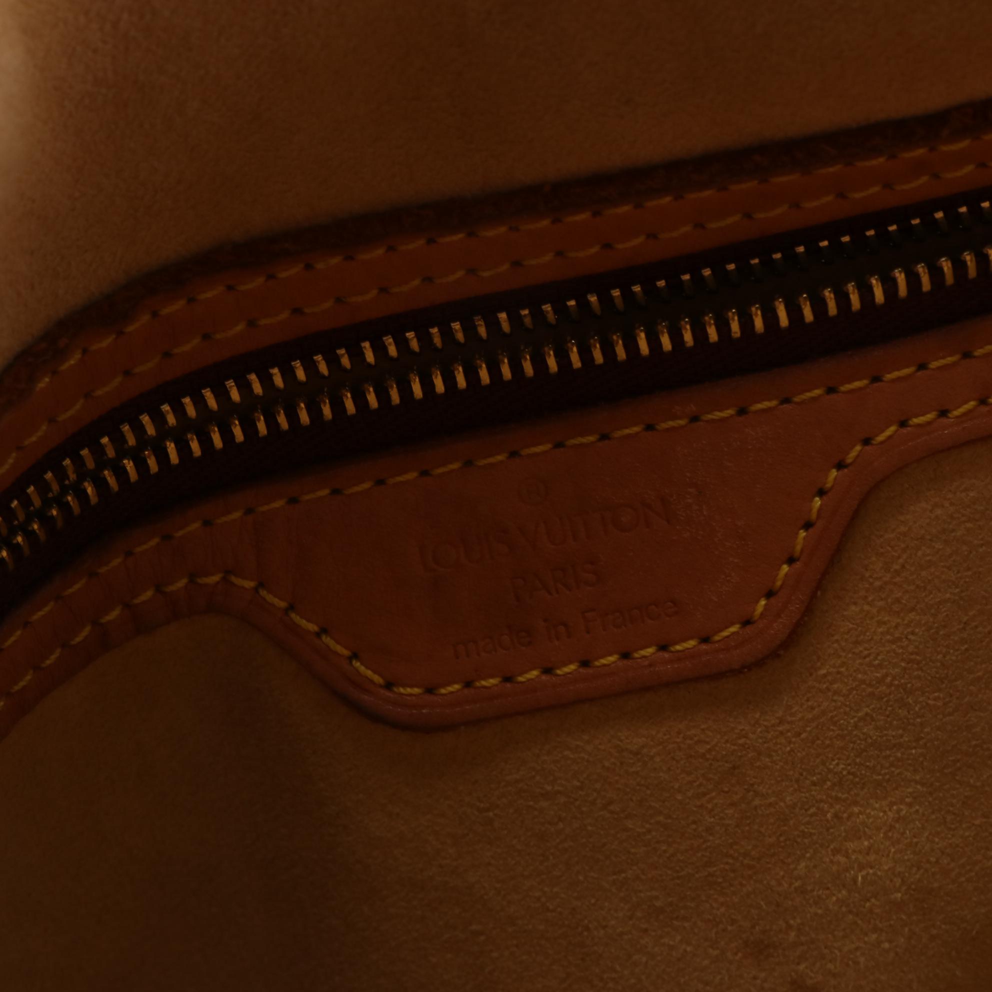 Louis Vuitton Looping GM Bag in Monogram Canvas and Vachetta Leather