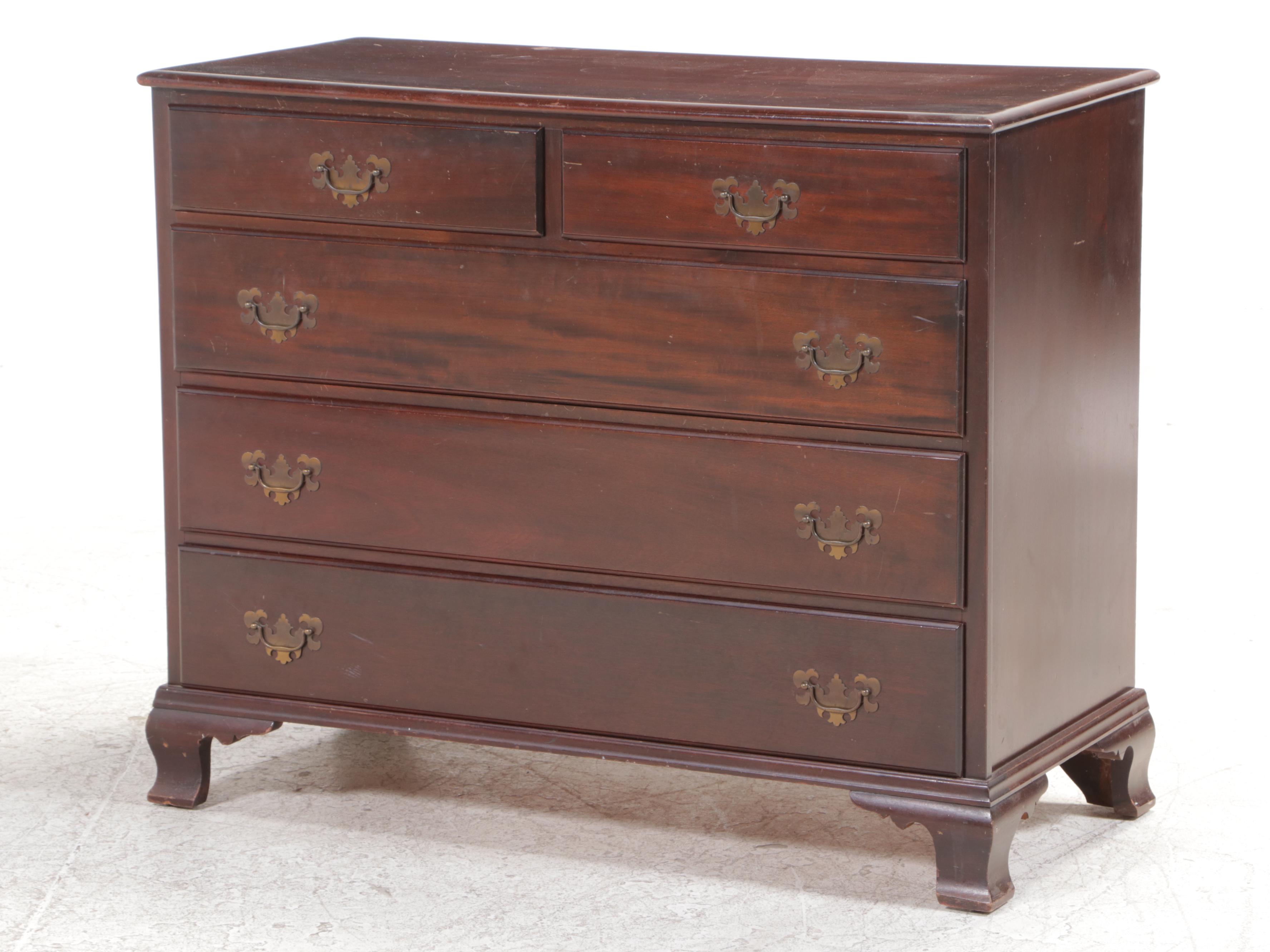 Hungerford of Memphis Colonial Style Mahogany Five-Drawer Dresser