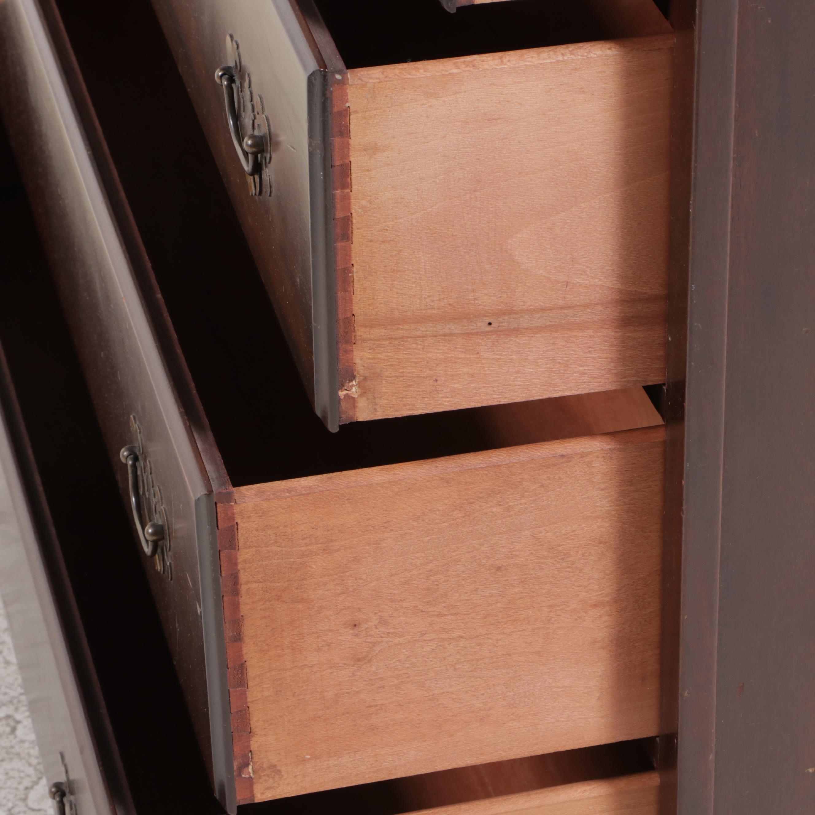 Hungerford of Memphis Colonial Style Mahogany Five-Drawer Dresser