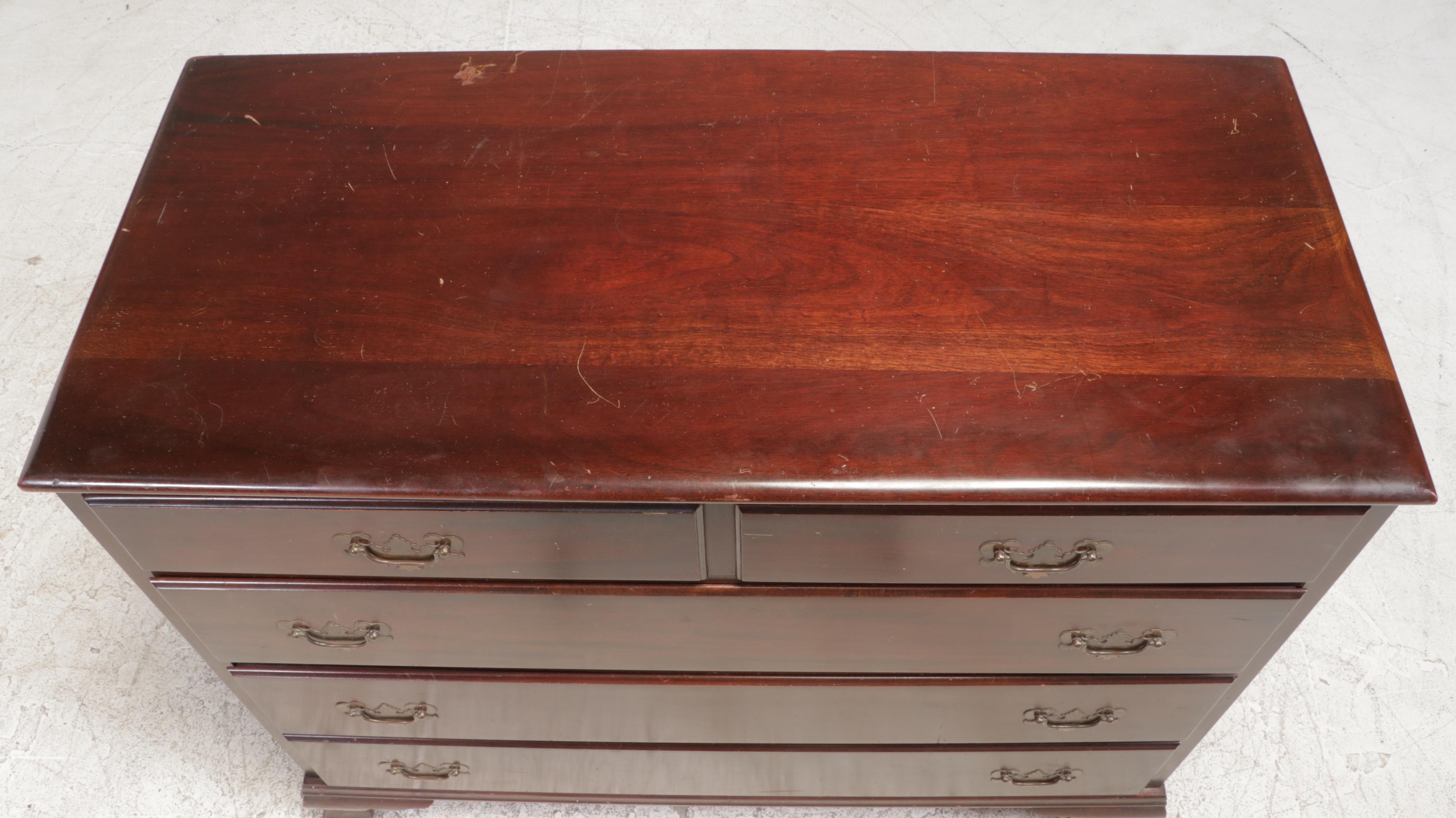 Hungerford of Memphis Colonial Style Mahogany Five-Drawer Dresser