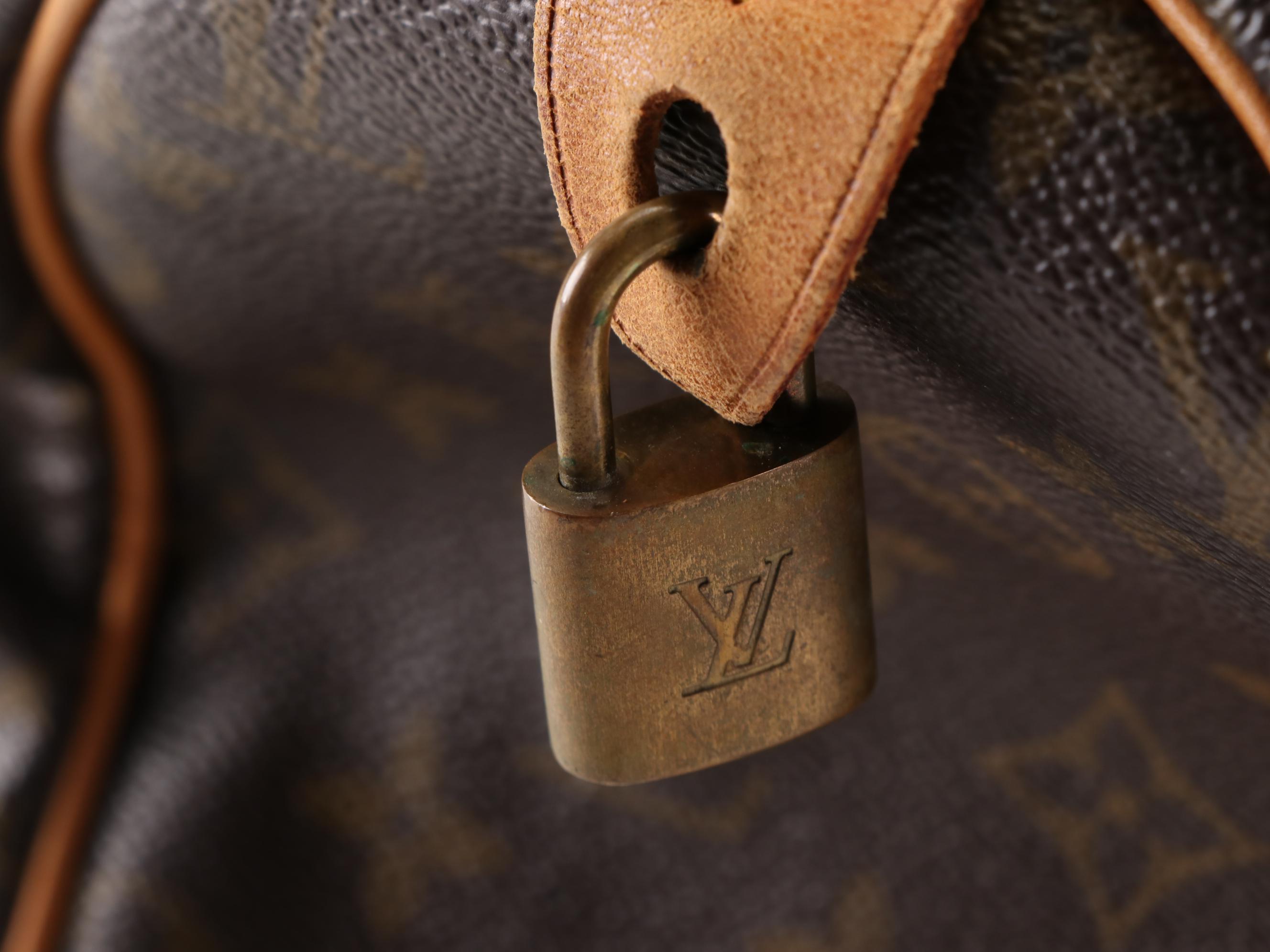 Louis Vuitton Speedy 30 in Monogram Canvas and Vachetta Leather
