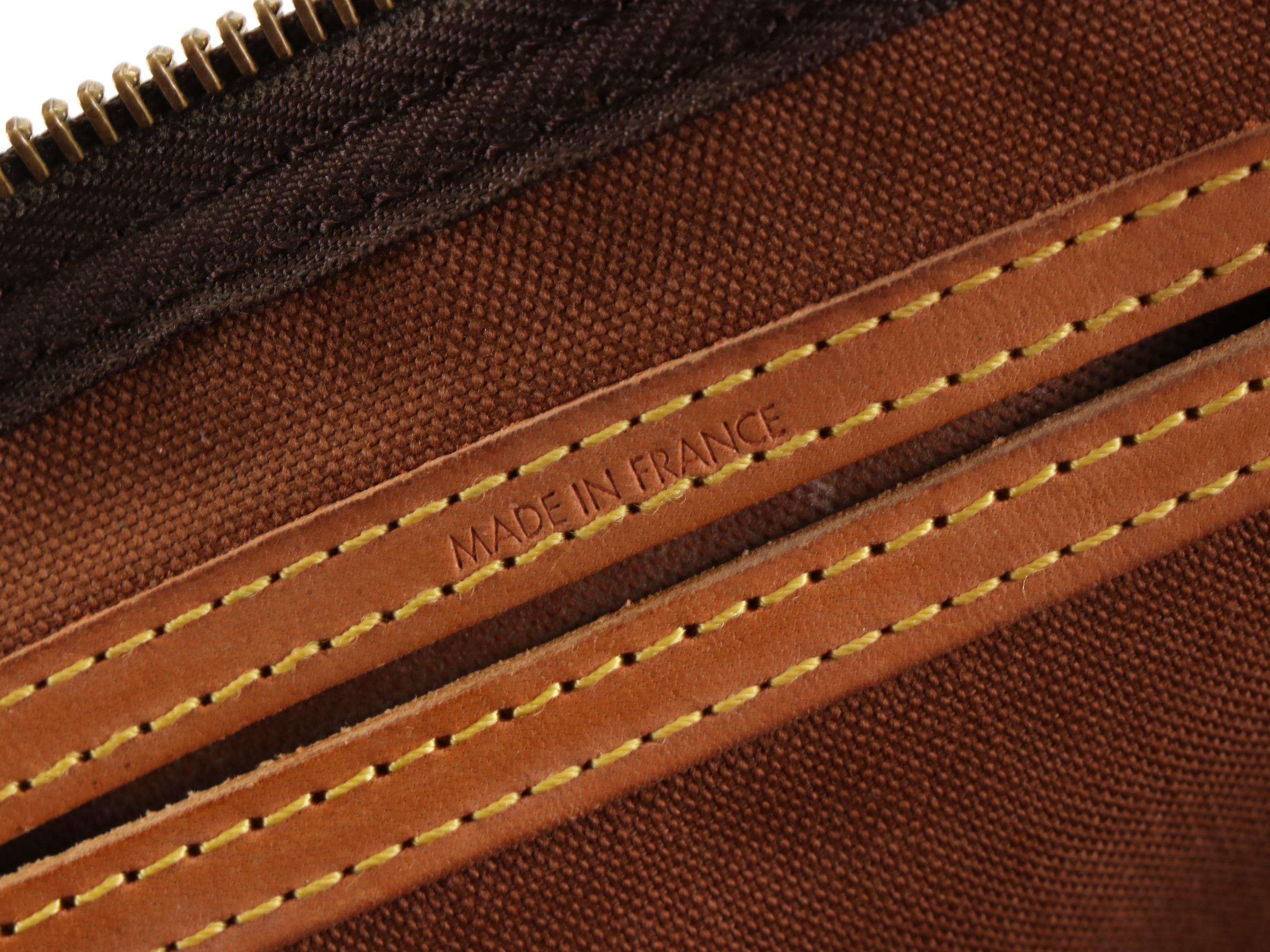 Louis Vuitton Speedy 30 in Monogram Canvas and Vachetta Leather