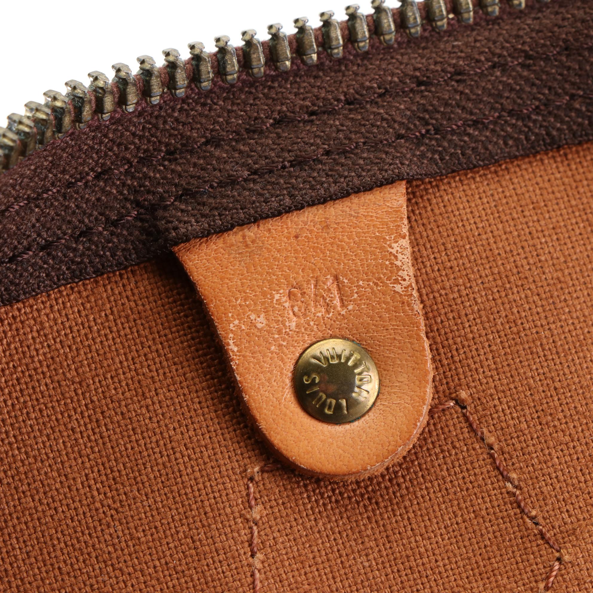 Louis Vuitton Speedy 40 in Monogram Canvas and Vachetta Leather