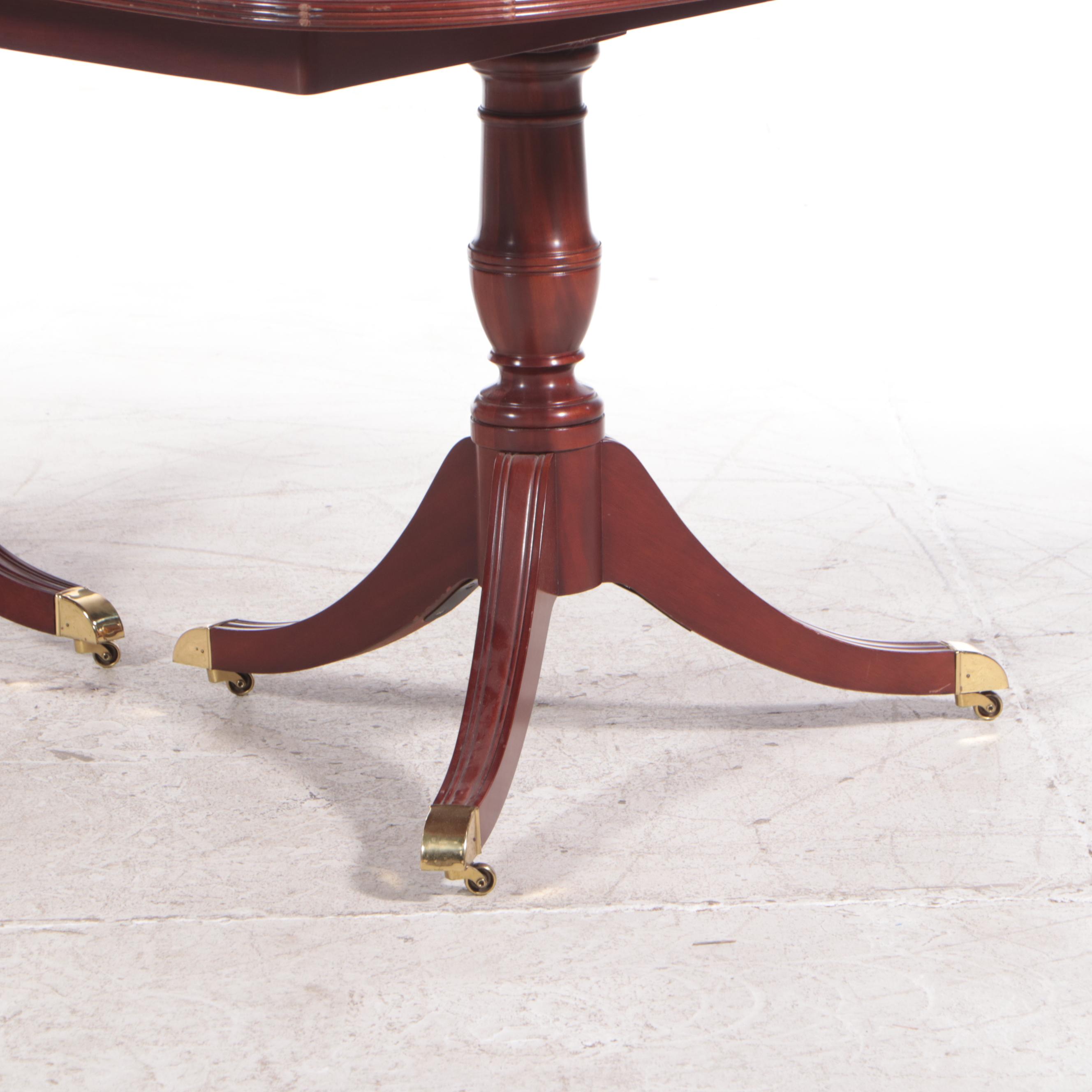 Kindel Winterthur Collection Duncan Phyfe Style Mahogany Dining Table