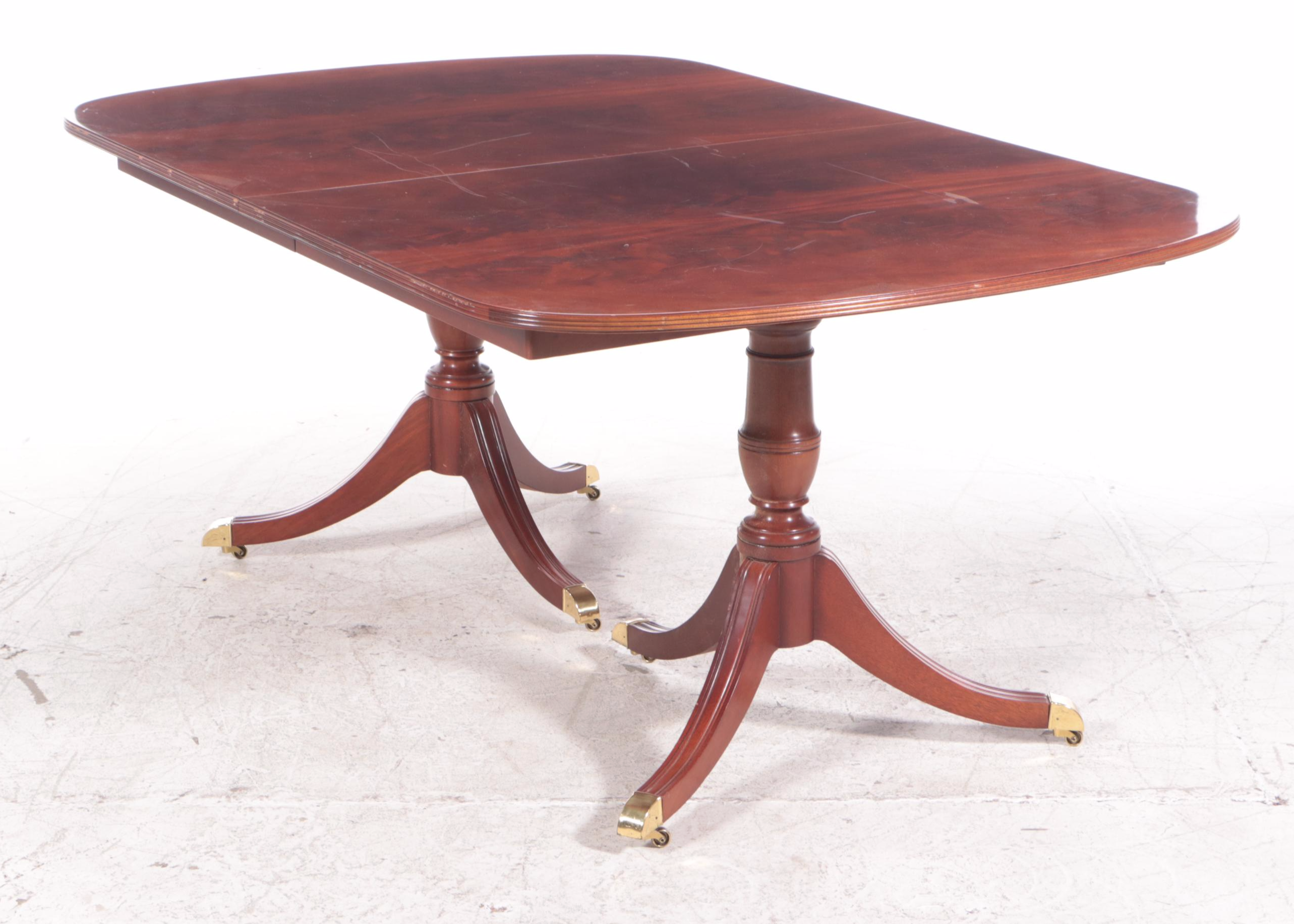 Kindel Winterthur Collection Duncan Phyfe Style Mahogany Dining Table