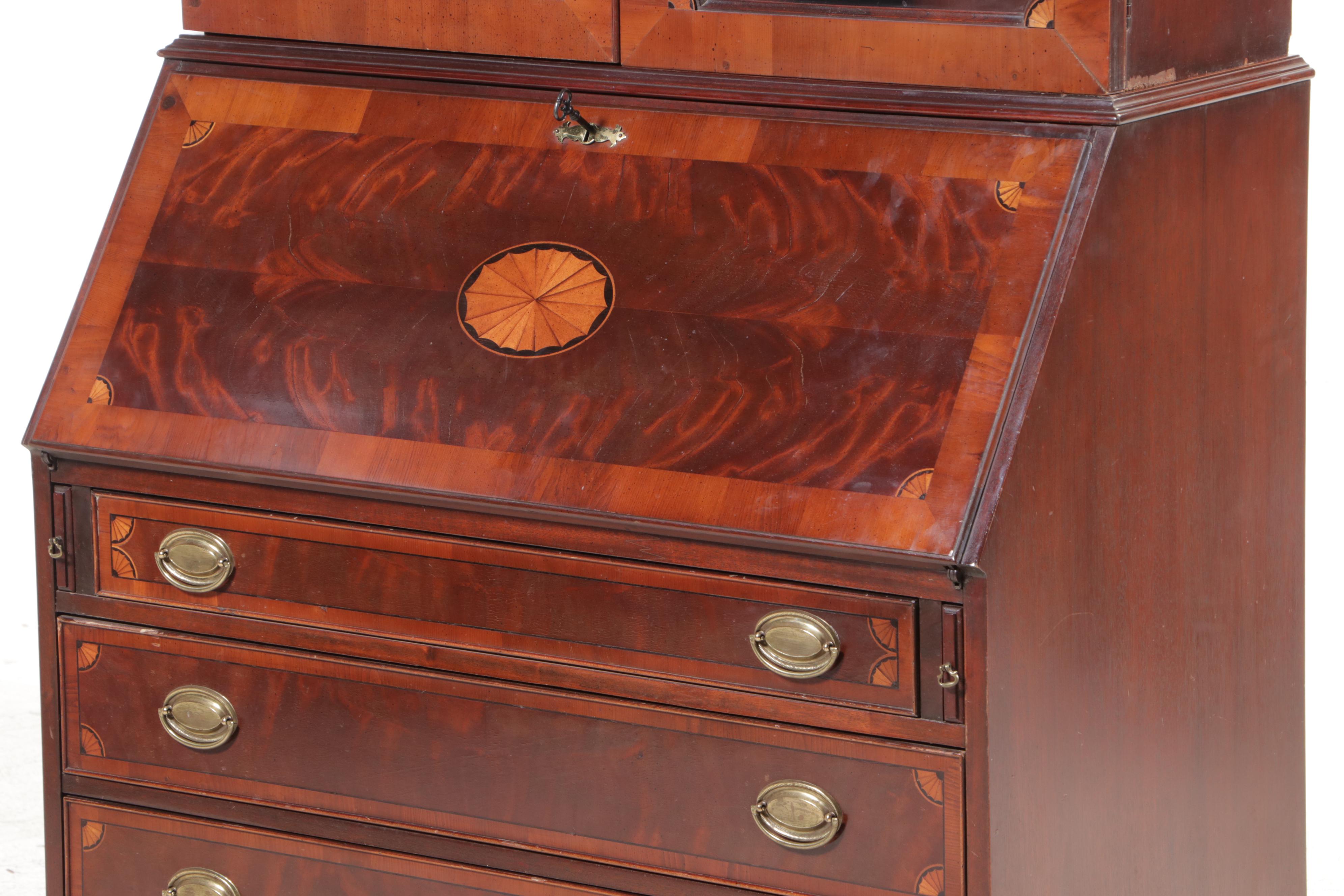 Hekman George III Style Mahogany-Veneered and Patera-Inlaid Secretary Bookcase