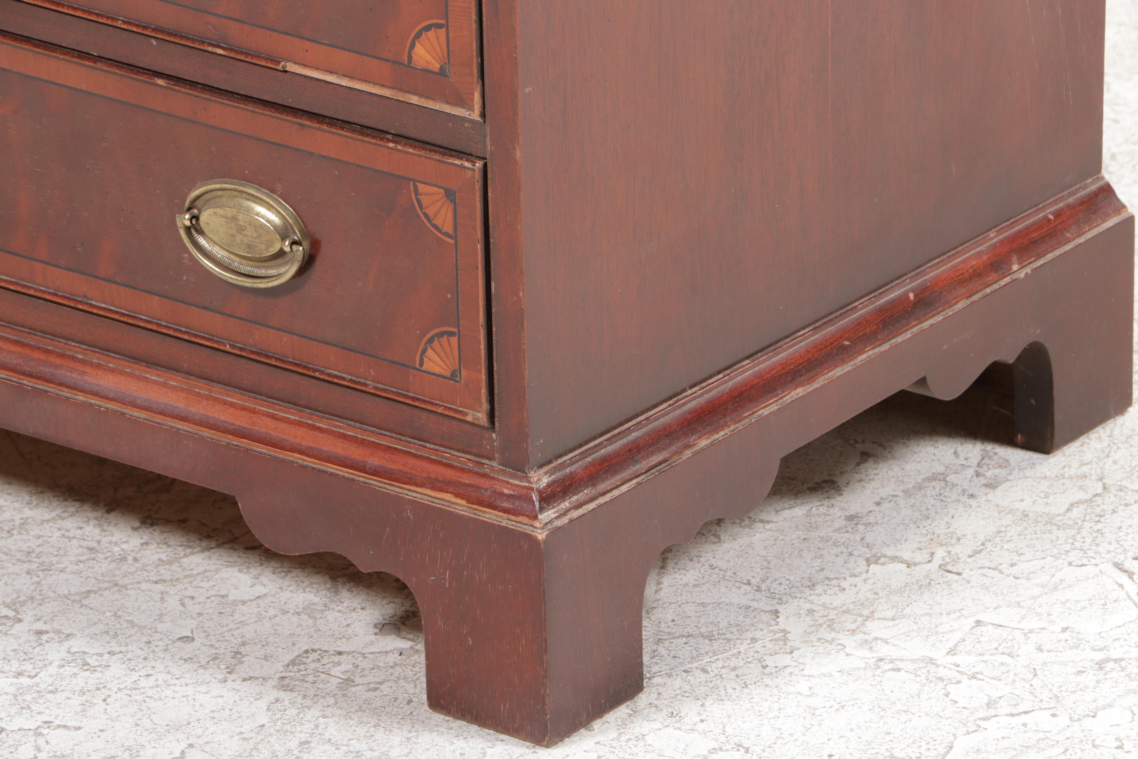 Hekman George III Style Mahogany-Veneered and Patera-Inlaid Secretary Bookcase