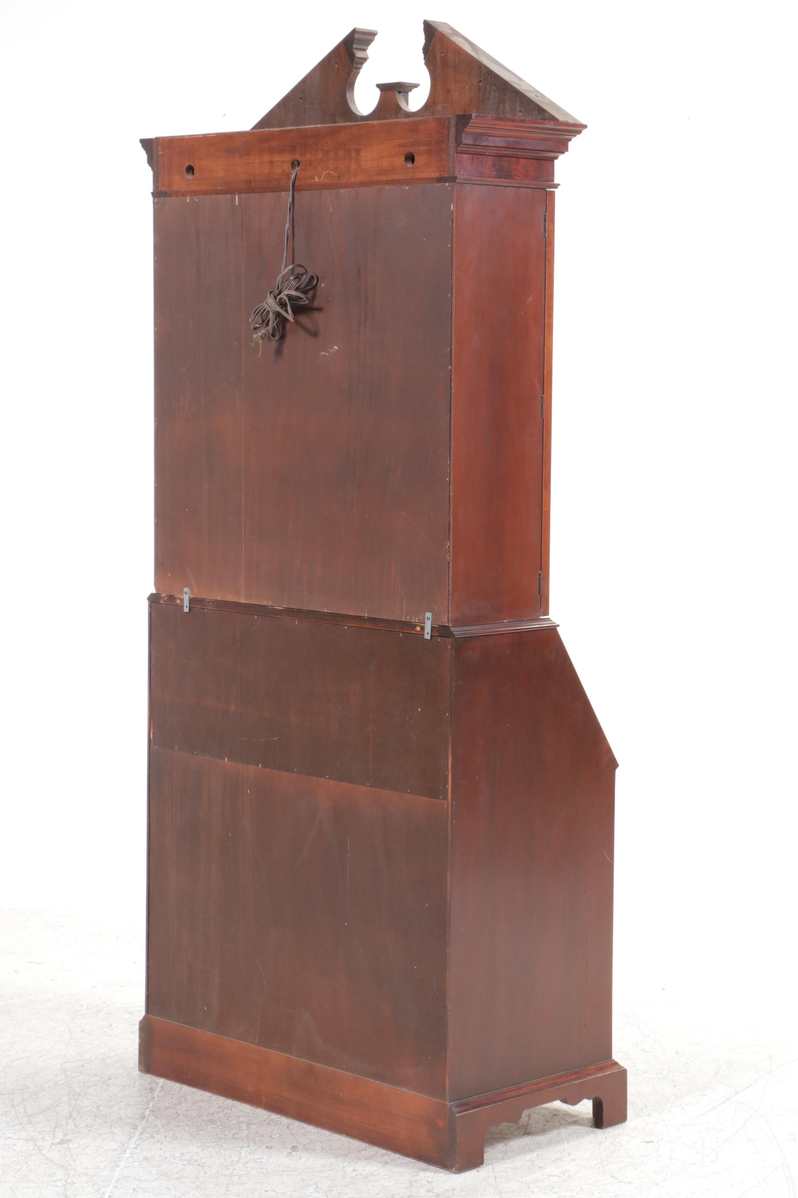 Hekman George III Style Mahogany-Veneered and Patera-Inlaid Secretary Bookcase