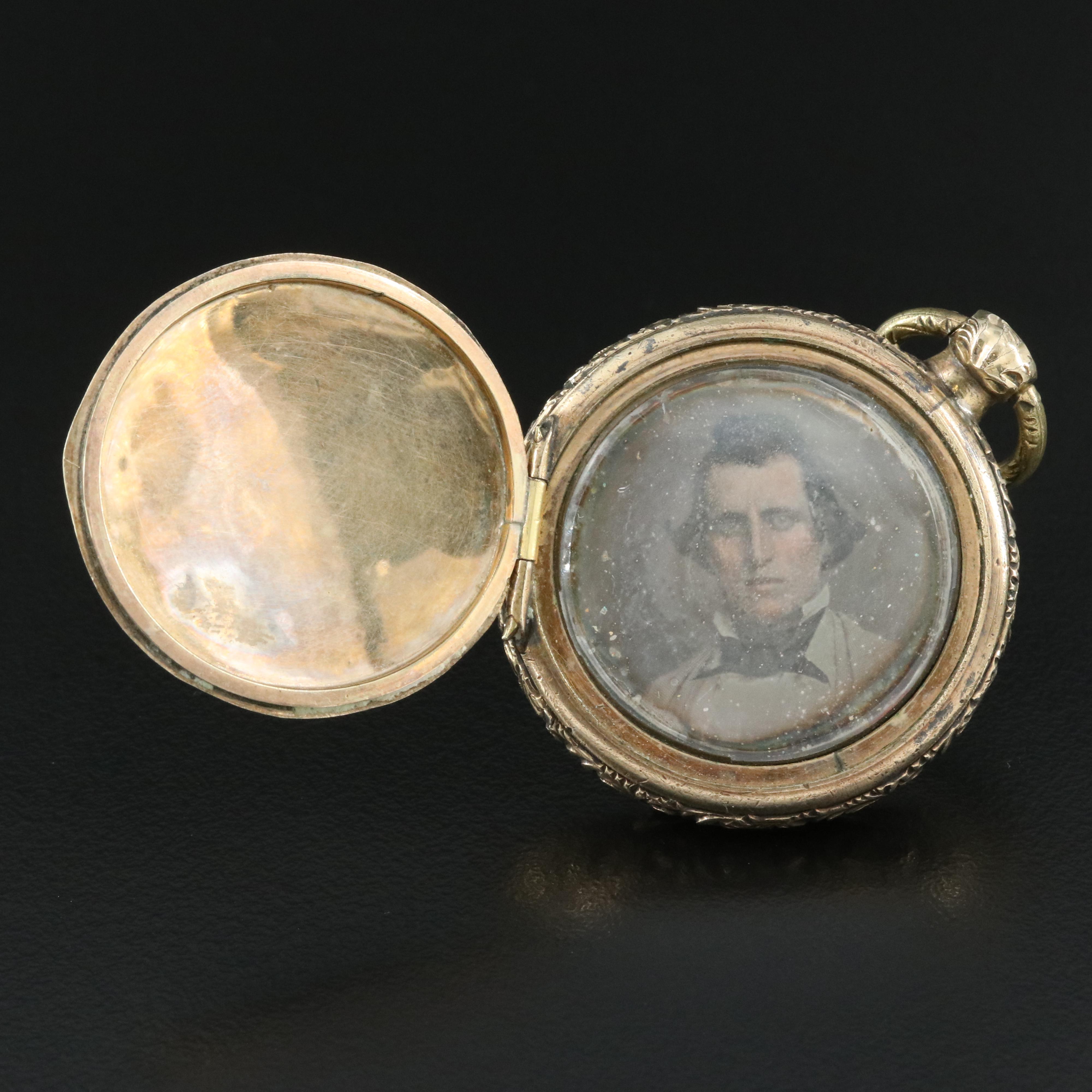 Antique Locket with Deguerreotypes