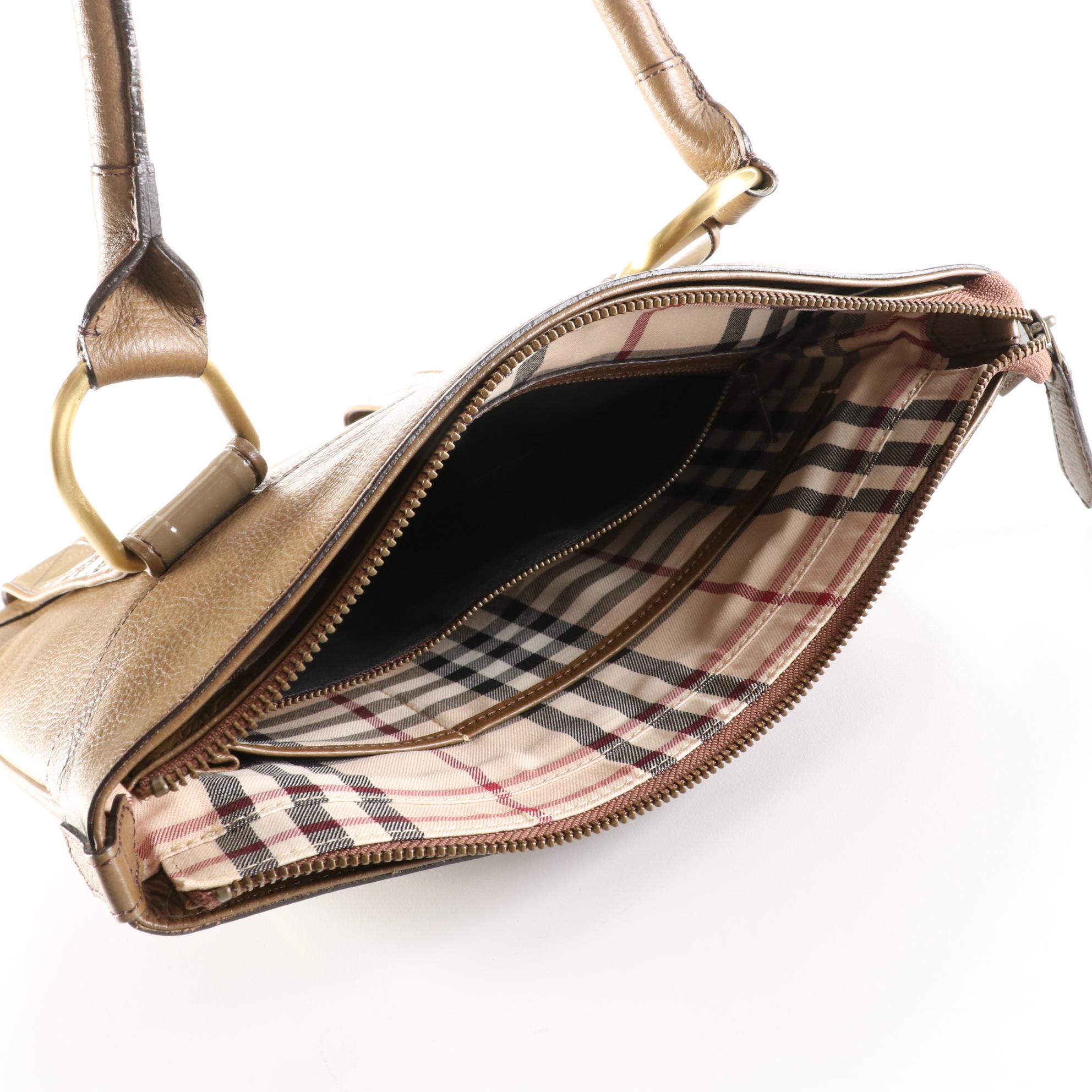 Burberry Shoulder Bag in Grained and Patent Leather with Nova Check Lining