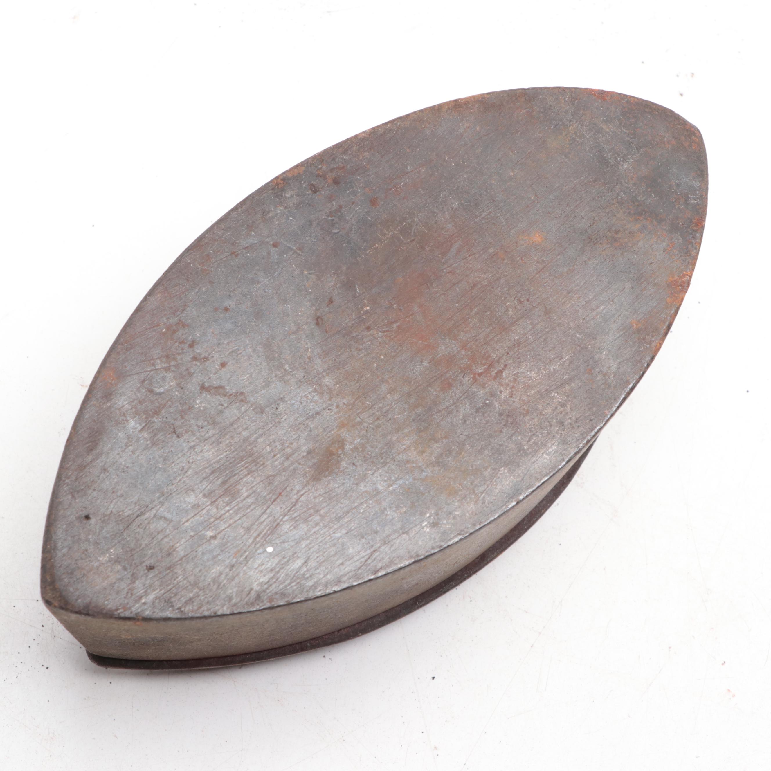 Griswold Cast Iron Frying Pans with Other Cookware, Sad Irons and Shoe Mold