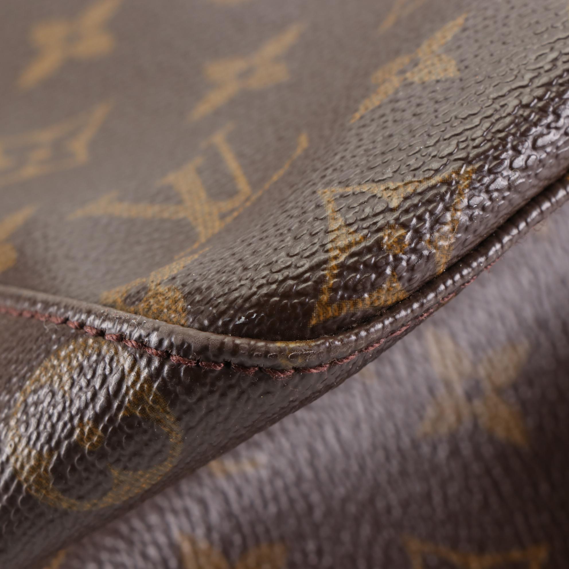Louis Vuitton Looping GM Bag in Monogram Canvas and Vachetta Leather