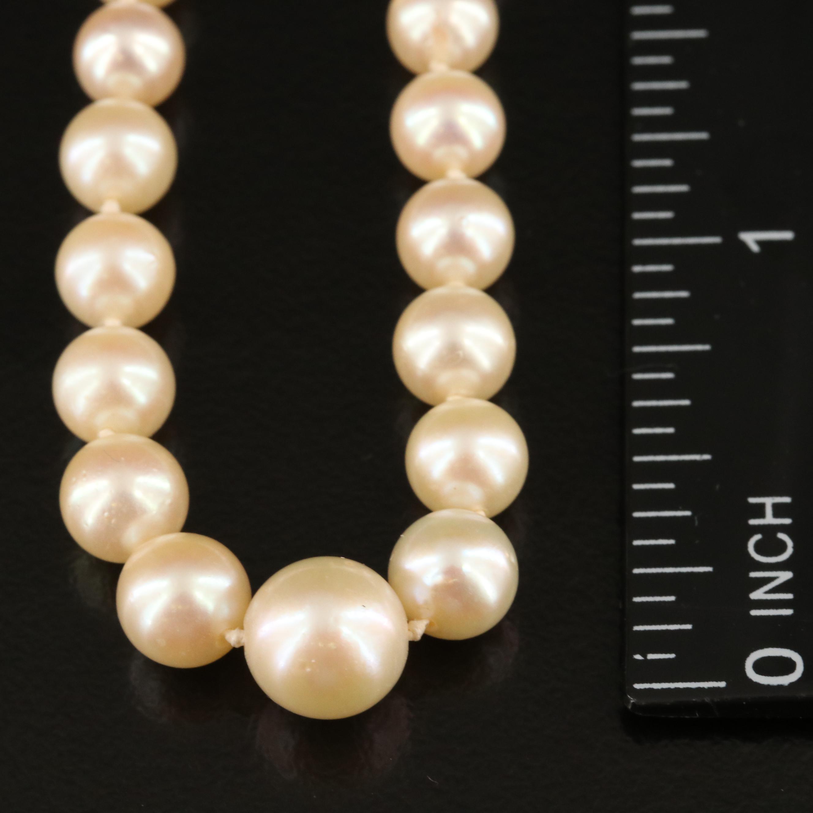 Graduated Pearl Necklace with 14K Clasp