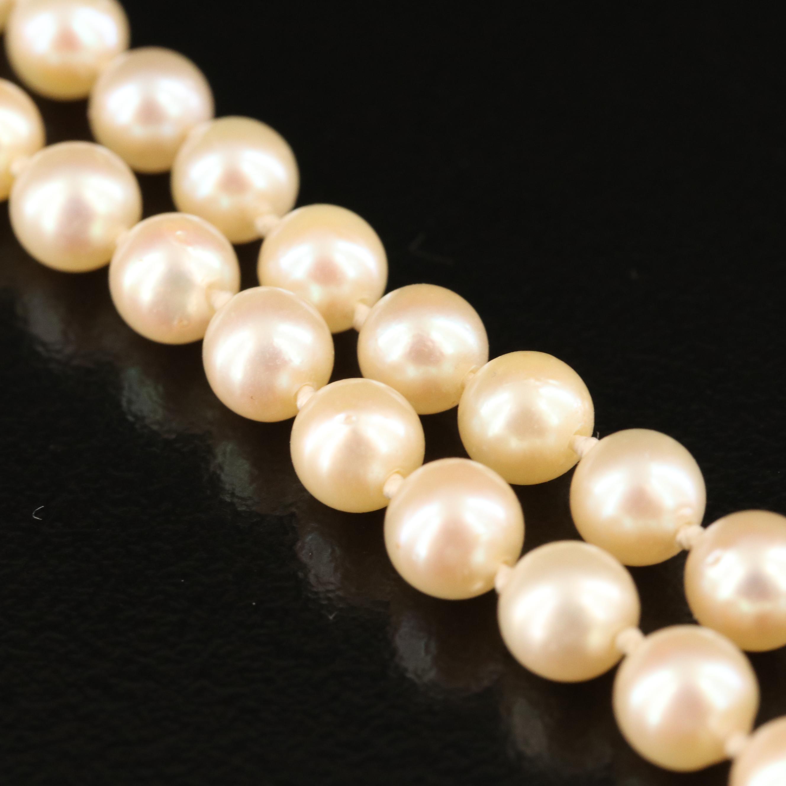 Graduated Pearl Necklace with 14K Clasp