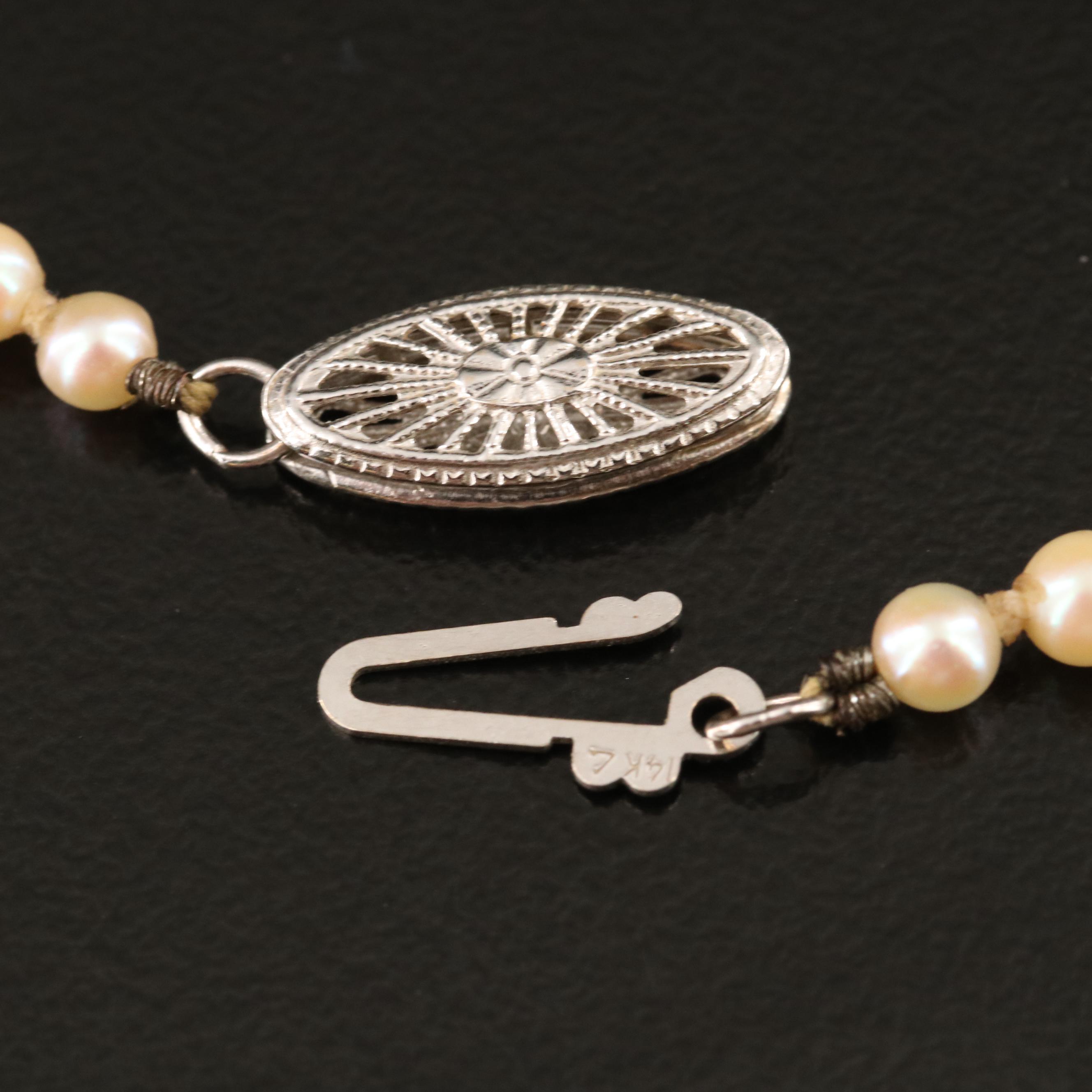 Graduated Pearl Necklace with 14K Clasp