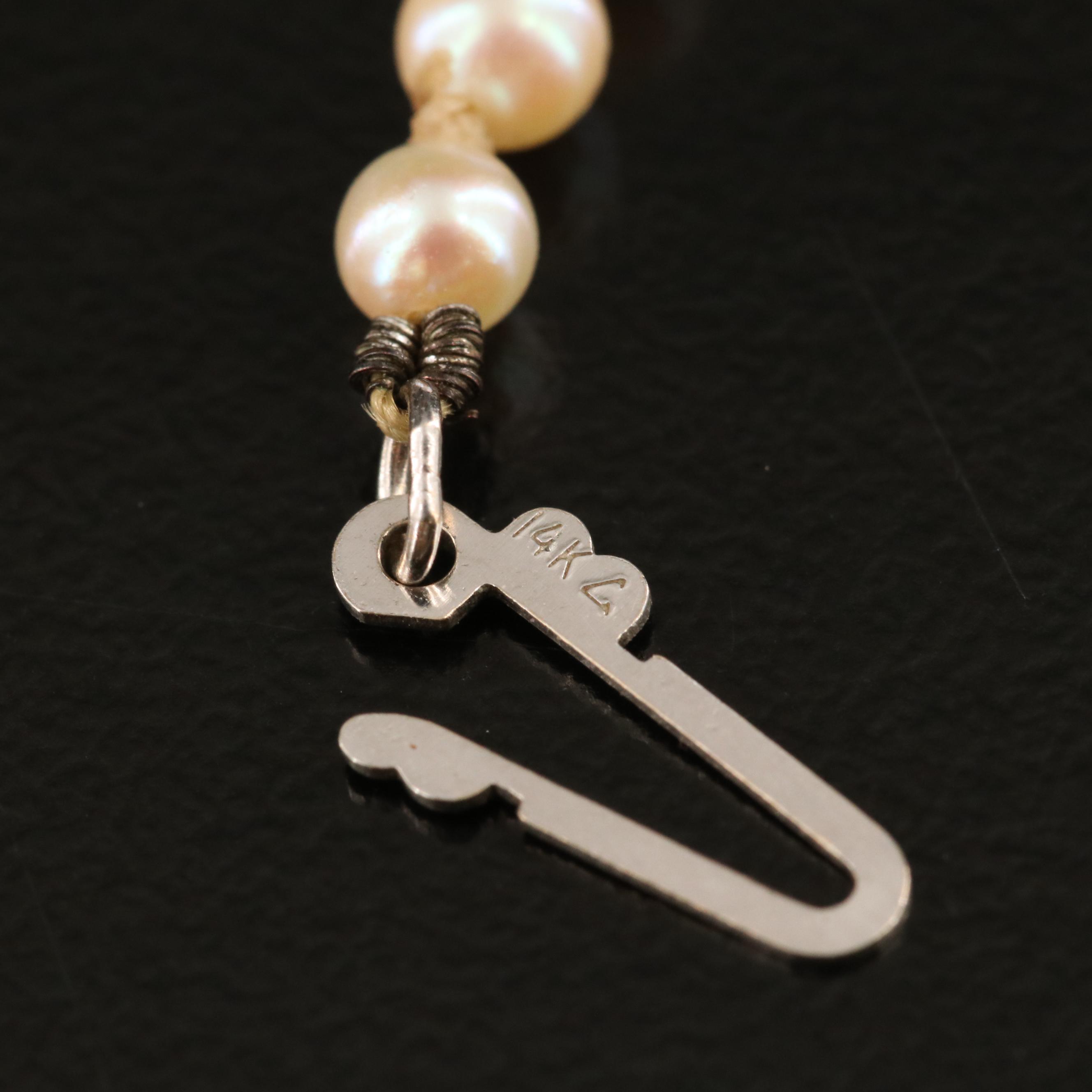 Graduated Pearl Necklace with 14K Clasp