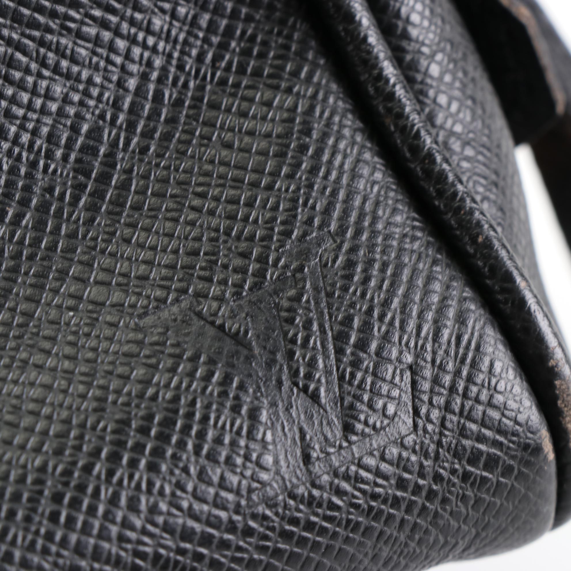 Louis Vuitton Trousse Ivan Toiletries Bag in Ardoise Taïga Leather