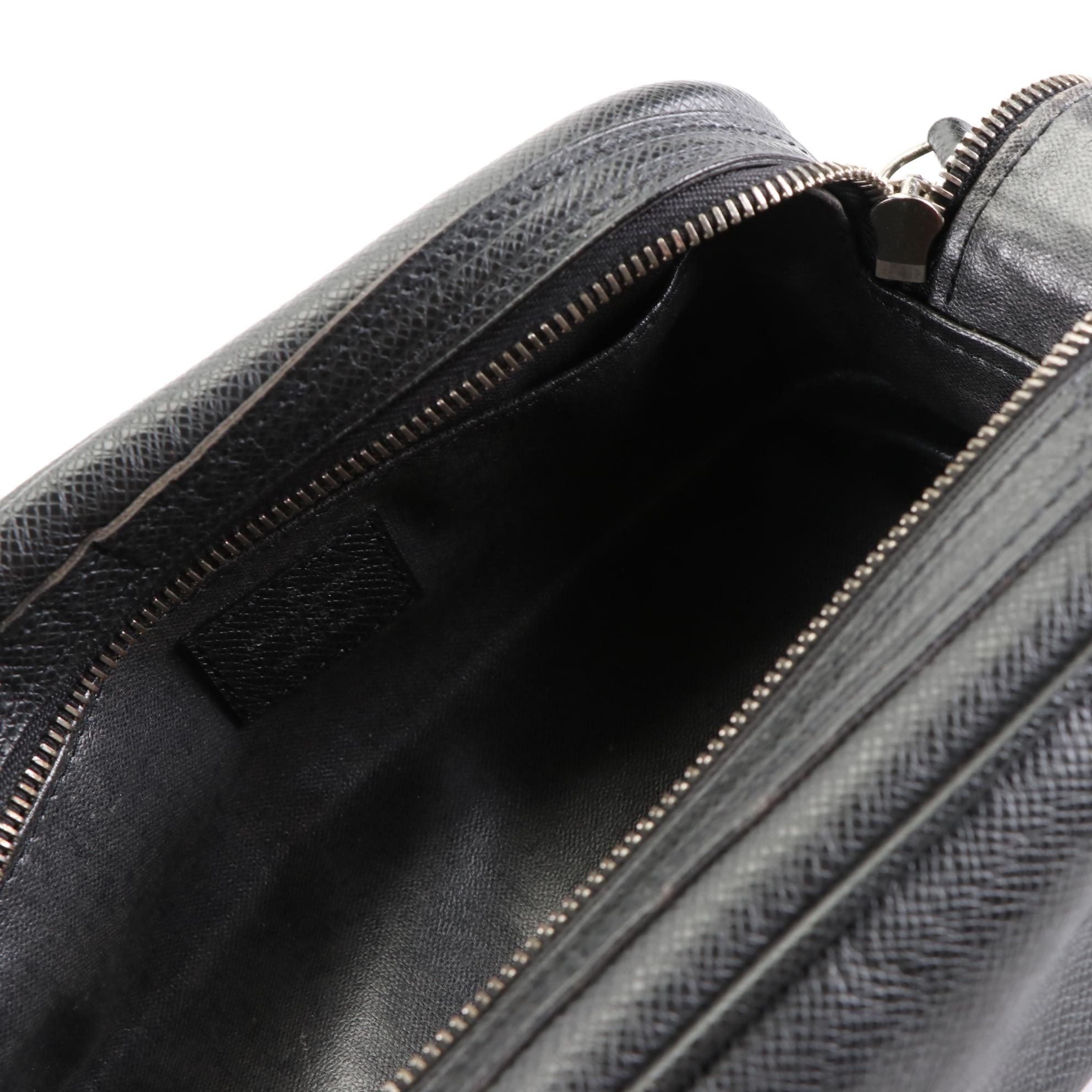 Louis Vuitton Trousse Ivan Toiletries Bag in Ardoise Taïga Leather