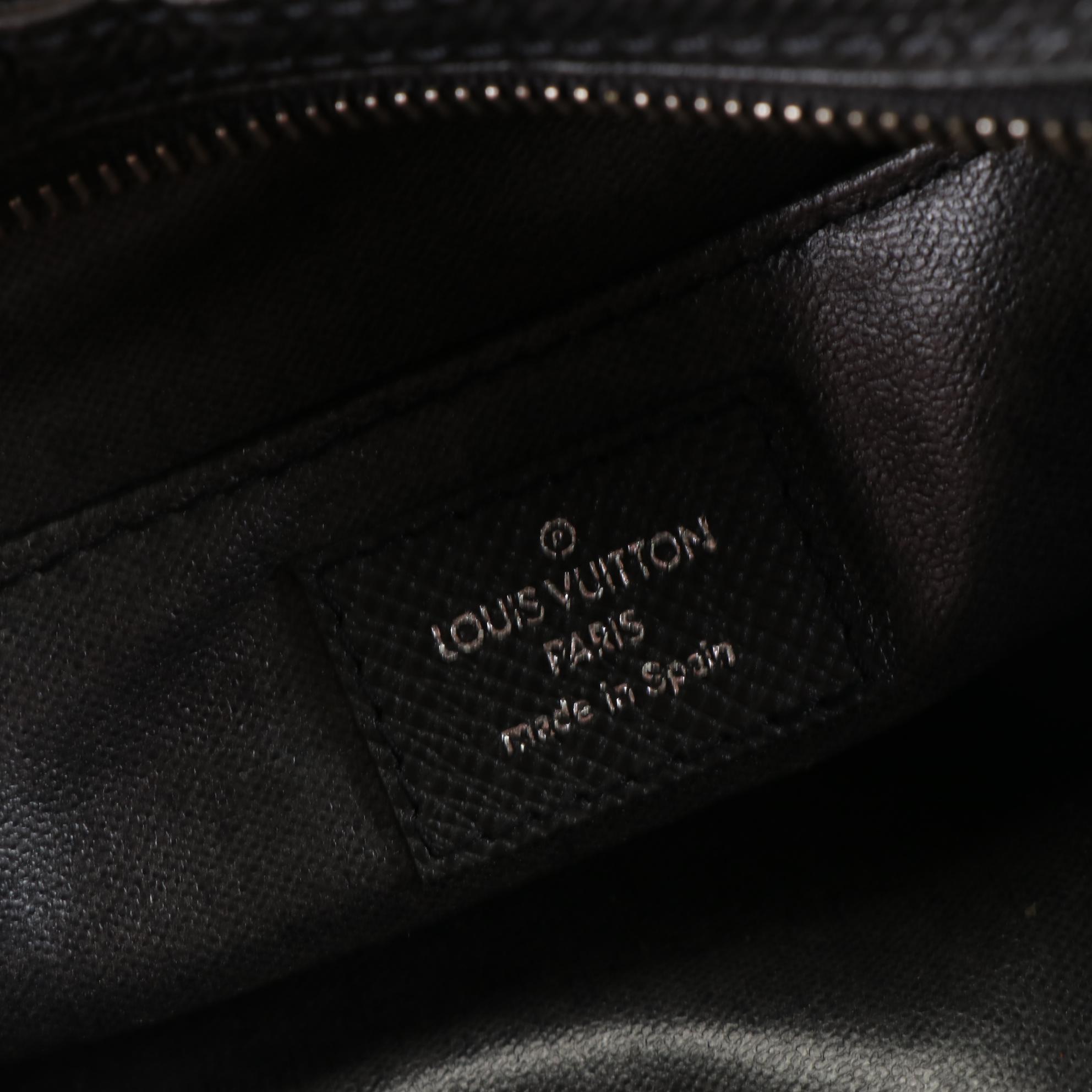 Louis Vuitton Trousse Ivan Toiletries Bag in Ardoise Taïga Leather