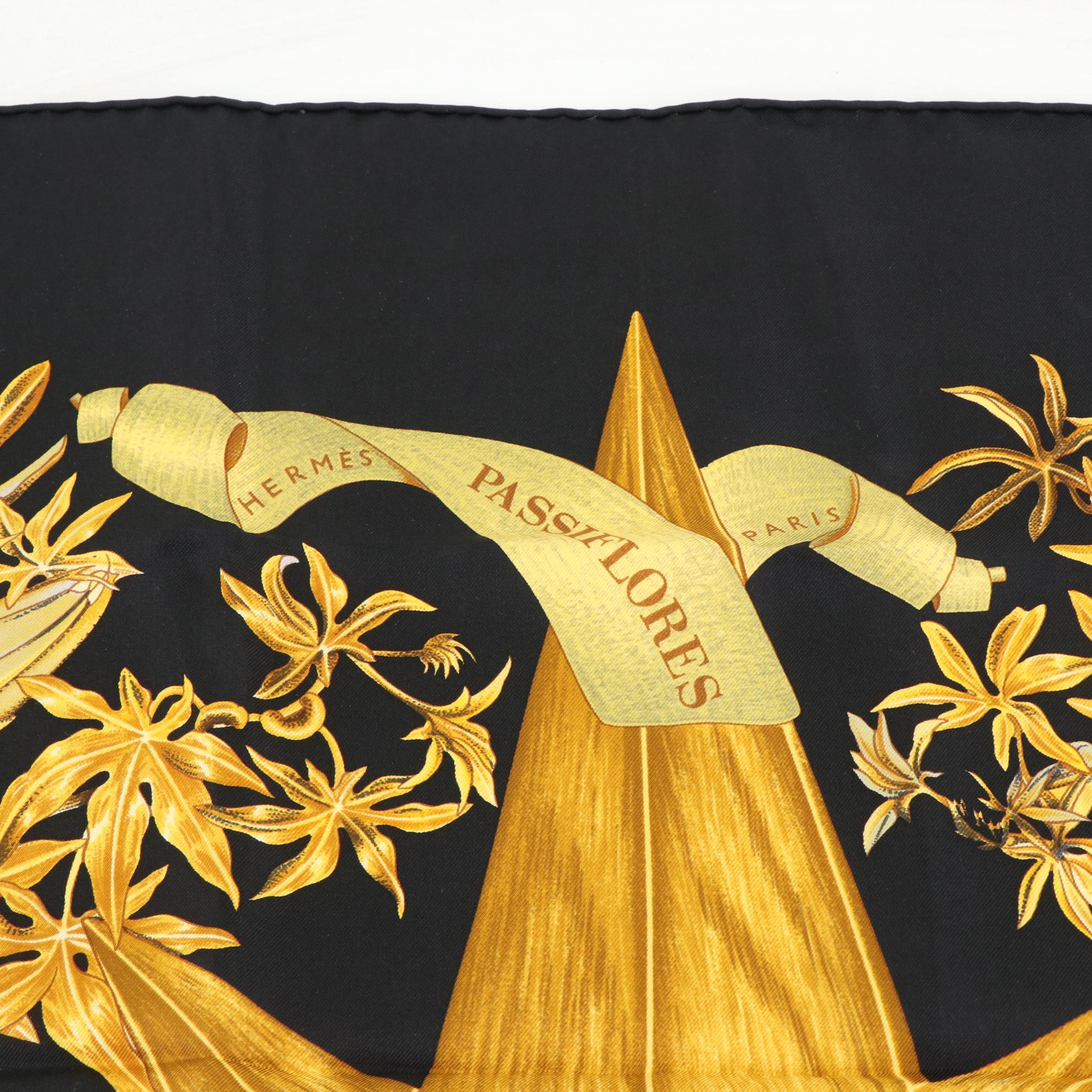 Hermès "Passiflores" Scarf 90 in Silk Twill