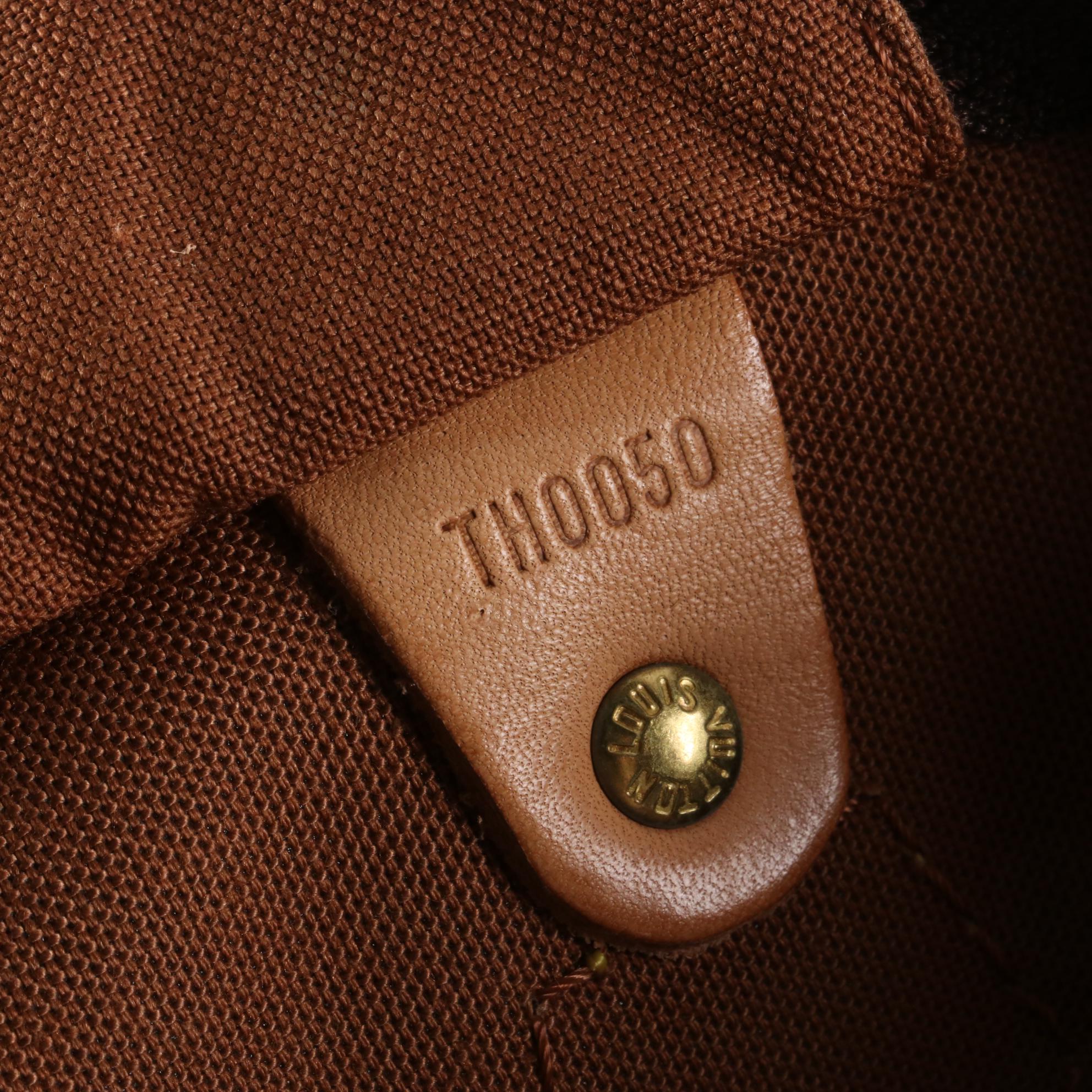 Louis Vuitton Speedy 30 in Monogram Canvas and Vachetta Leather