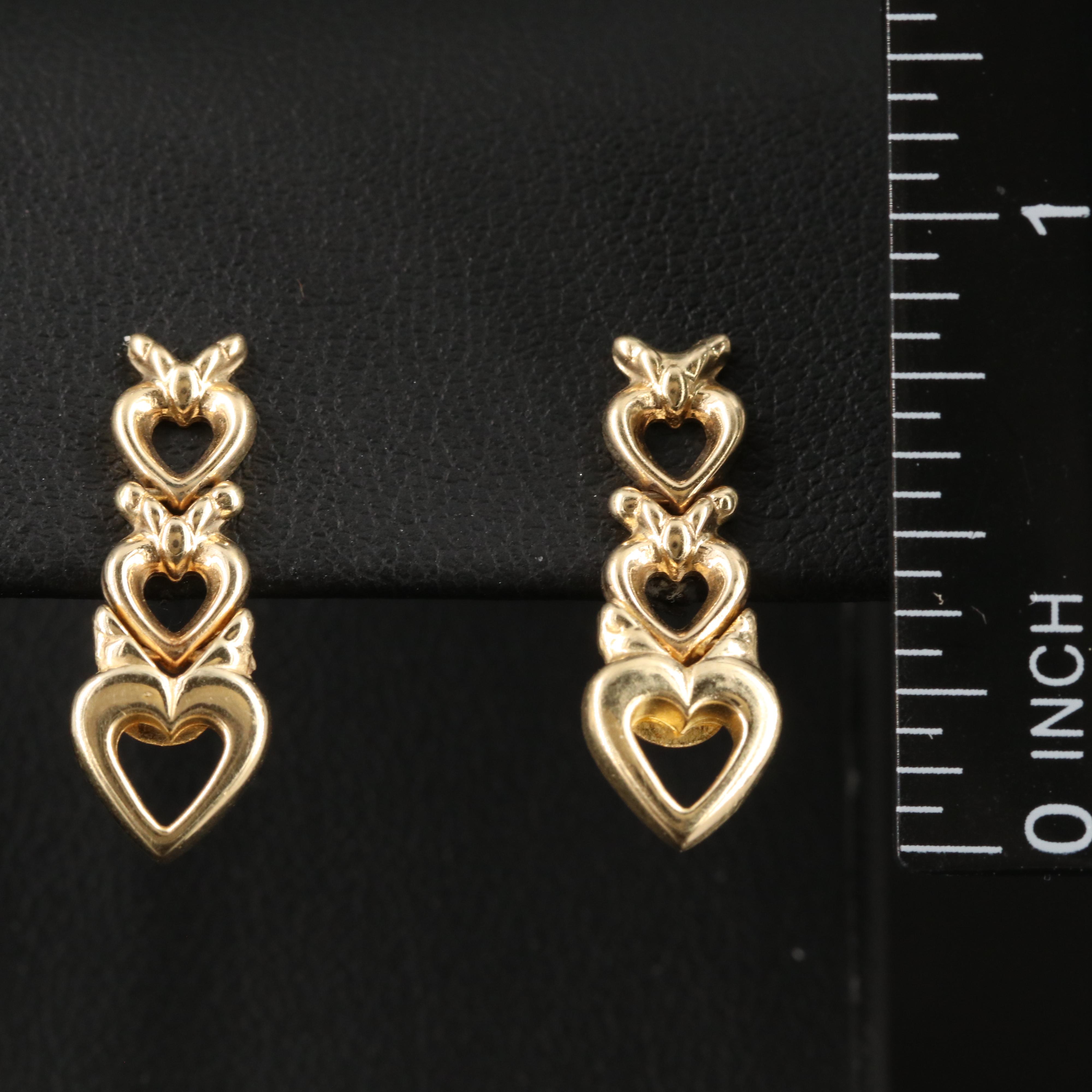 14K Graduated Heart Earrings